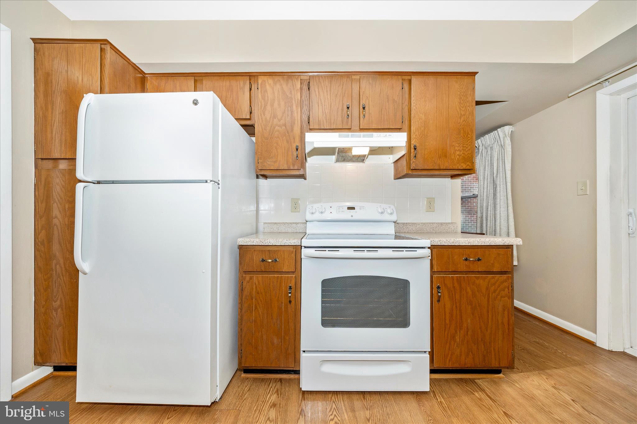 GLADE TOWN - Residential