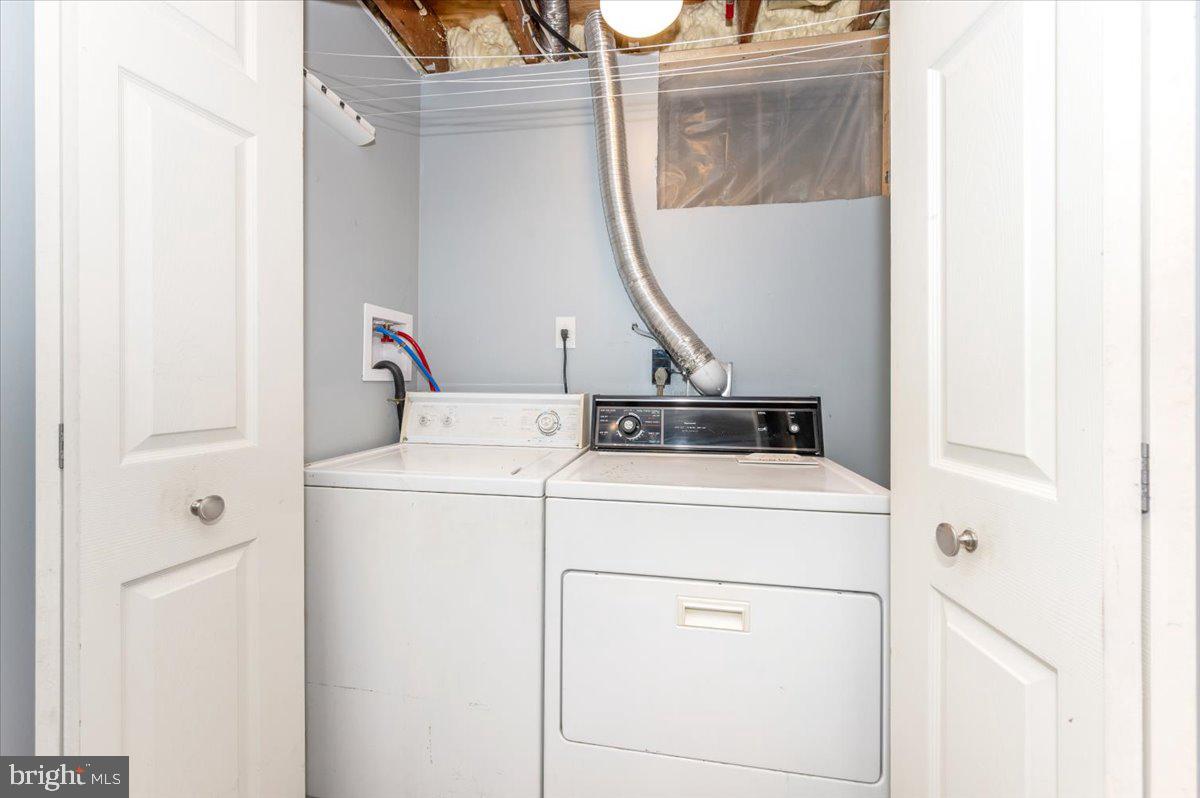 ROBIN MEADOWS - Residential