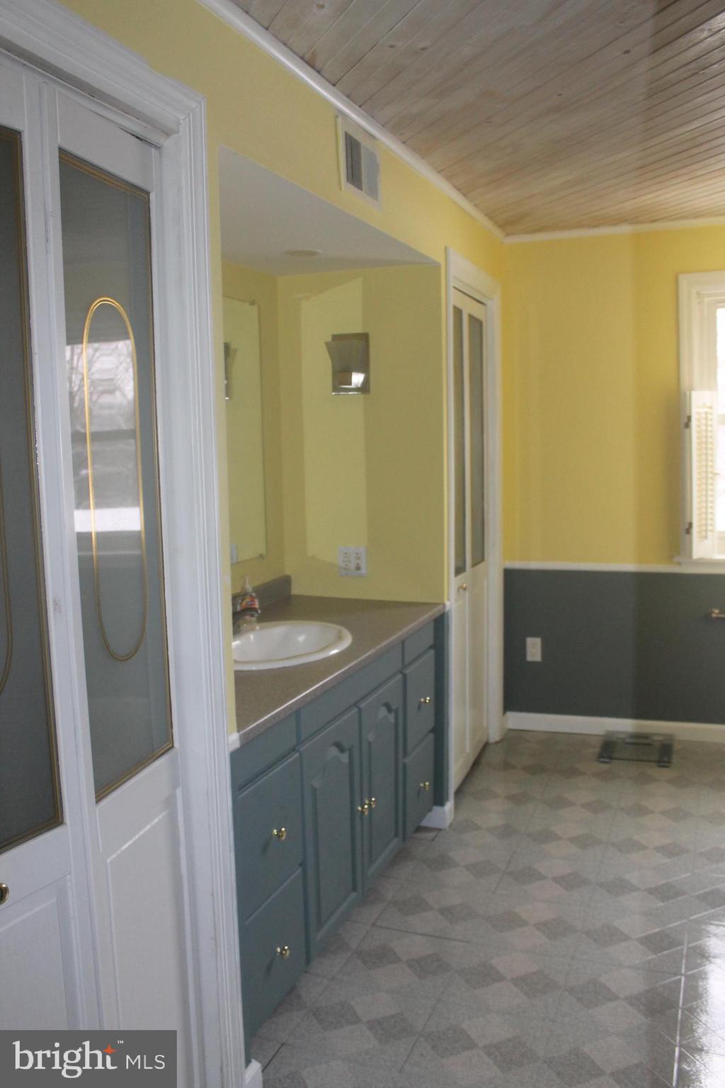 TANGLEWOOD - Residential