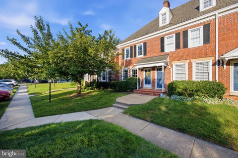 Condo For Sale - 4449 36th Street<br/> ARLINGTON, VA 22206