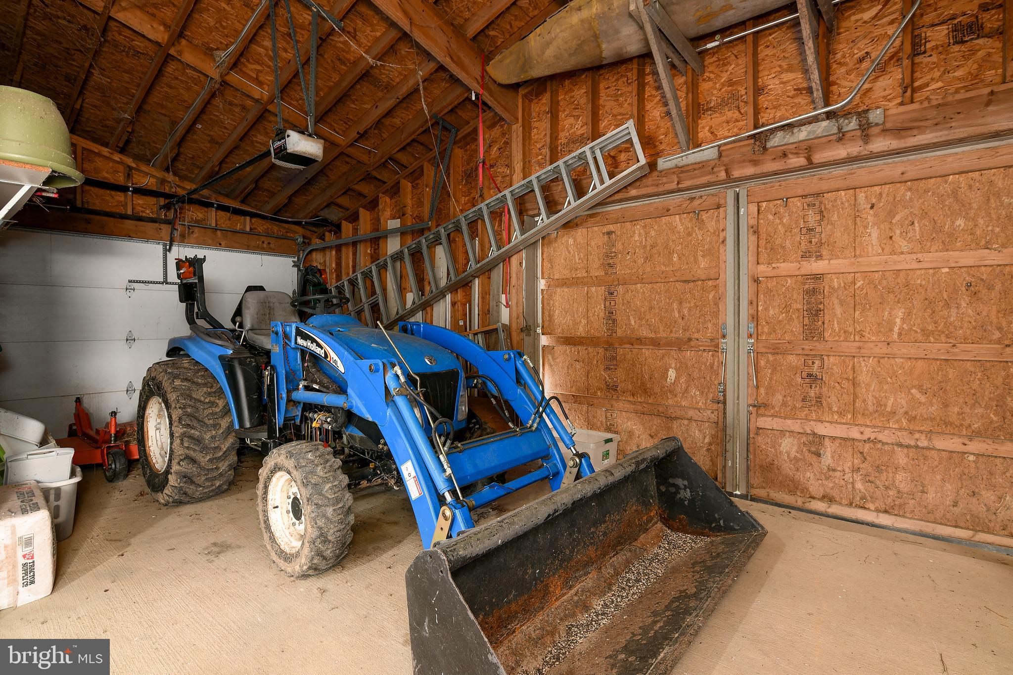 KINTORE LAKE - Residential