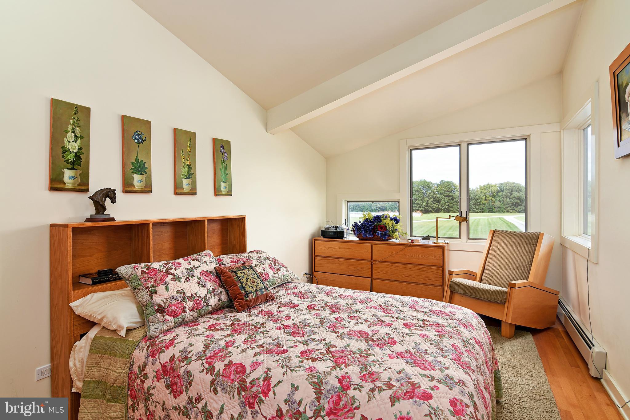 KINTORE LAKE - Residential