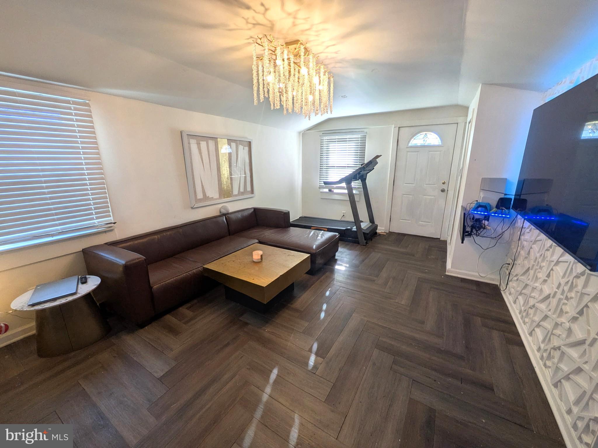 HAGERSTOWN - Residential