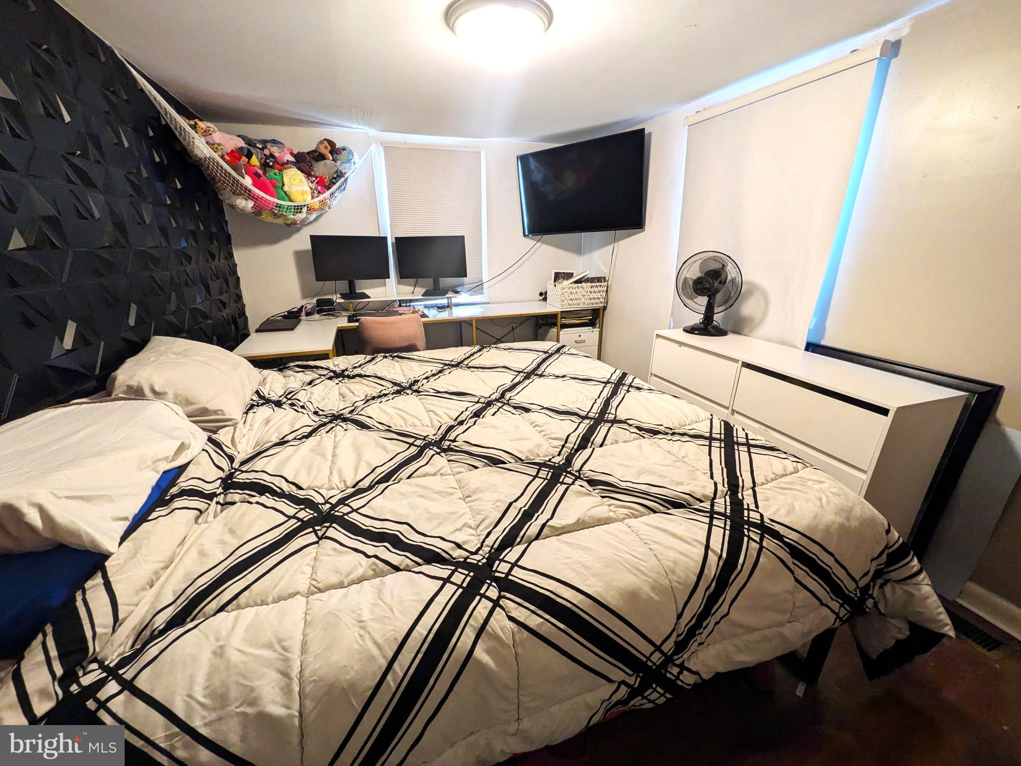 HAGERSTOWN - Residential