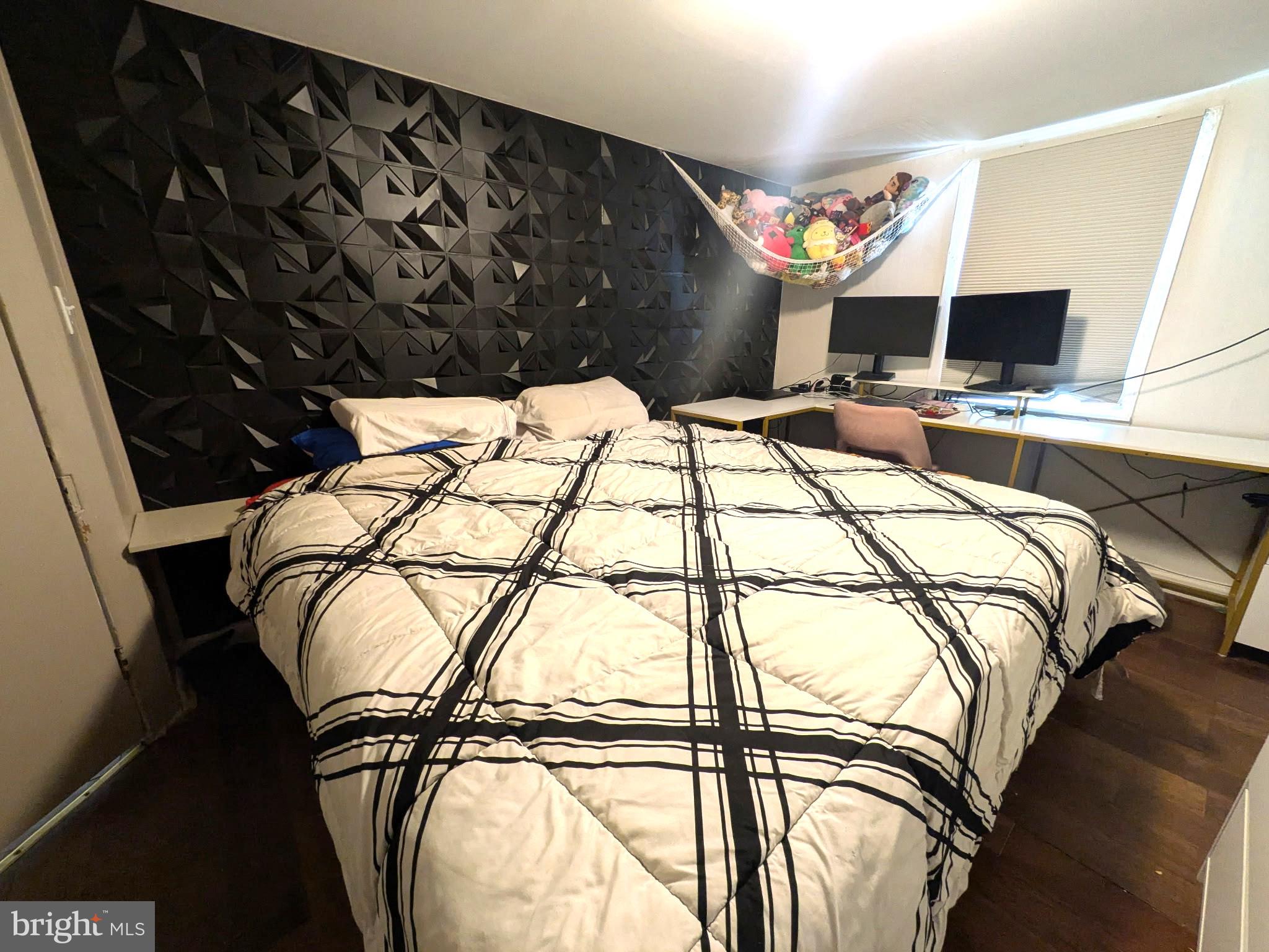 HAGERSTOWN - Residential