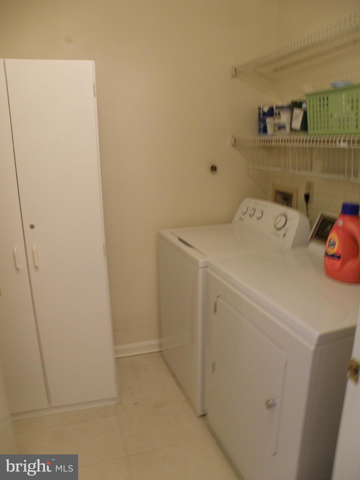 VININGS CONDO - Residential