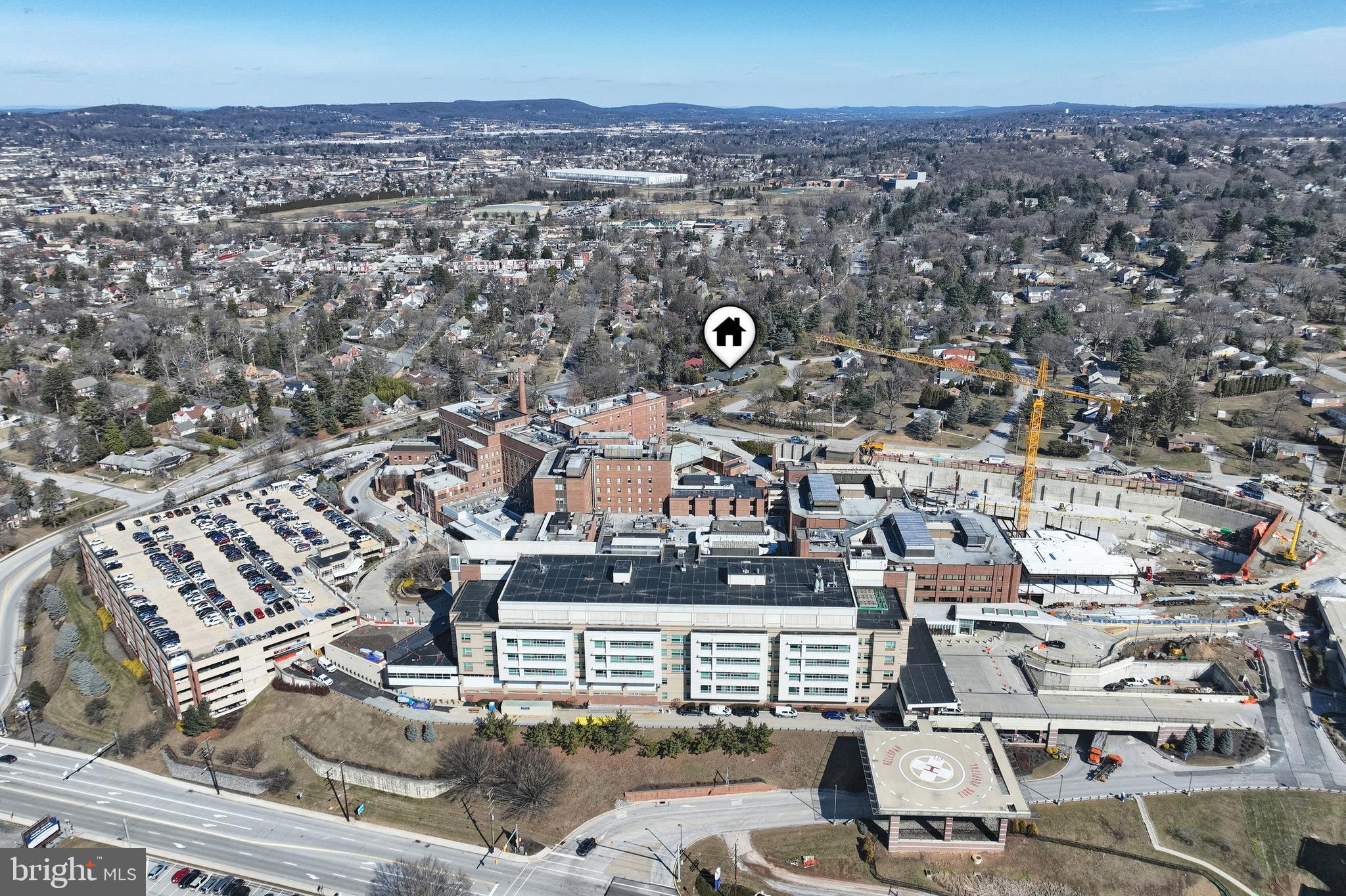 STRATHCONA HILLS - Residential