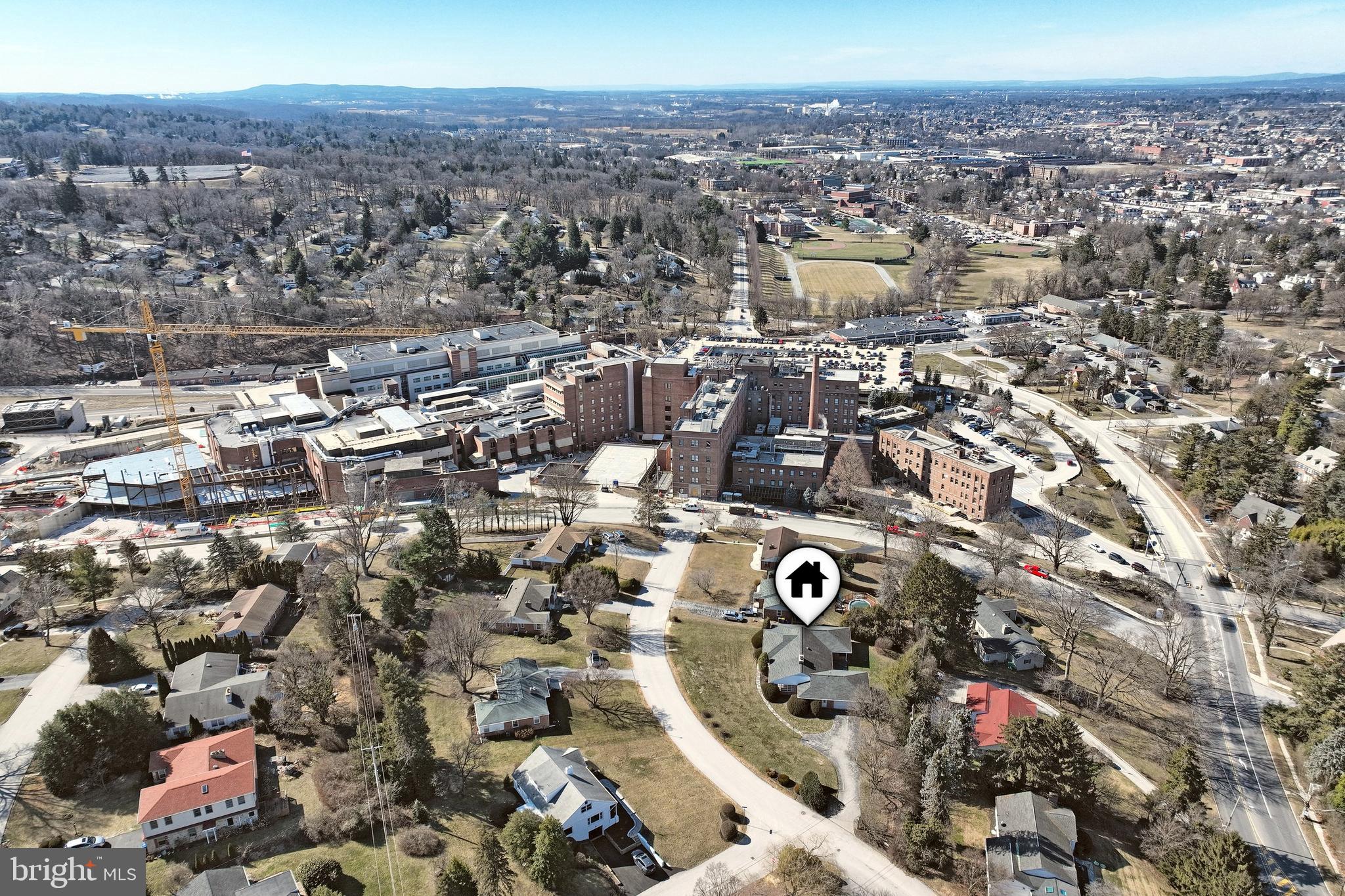 STRATHCONA HILLS - Residential