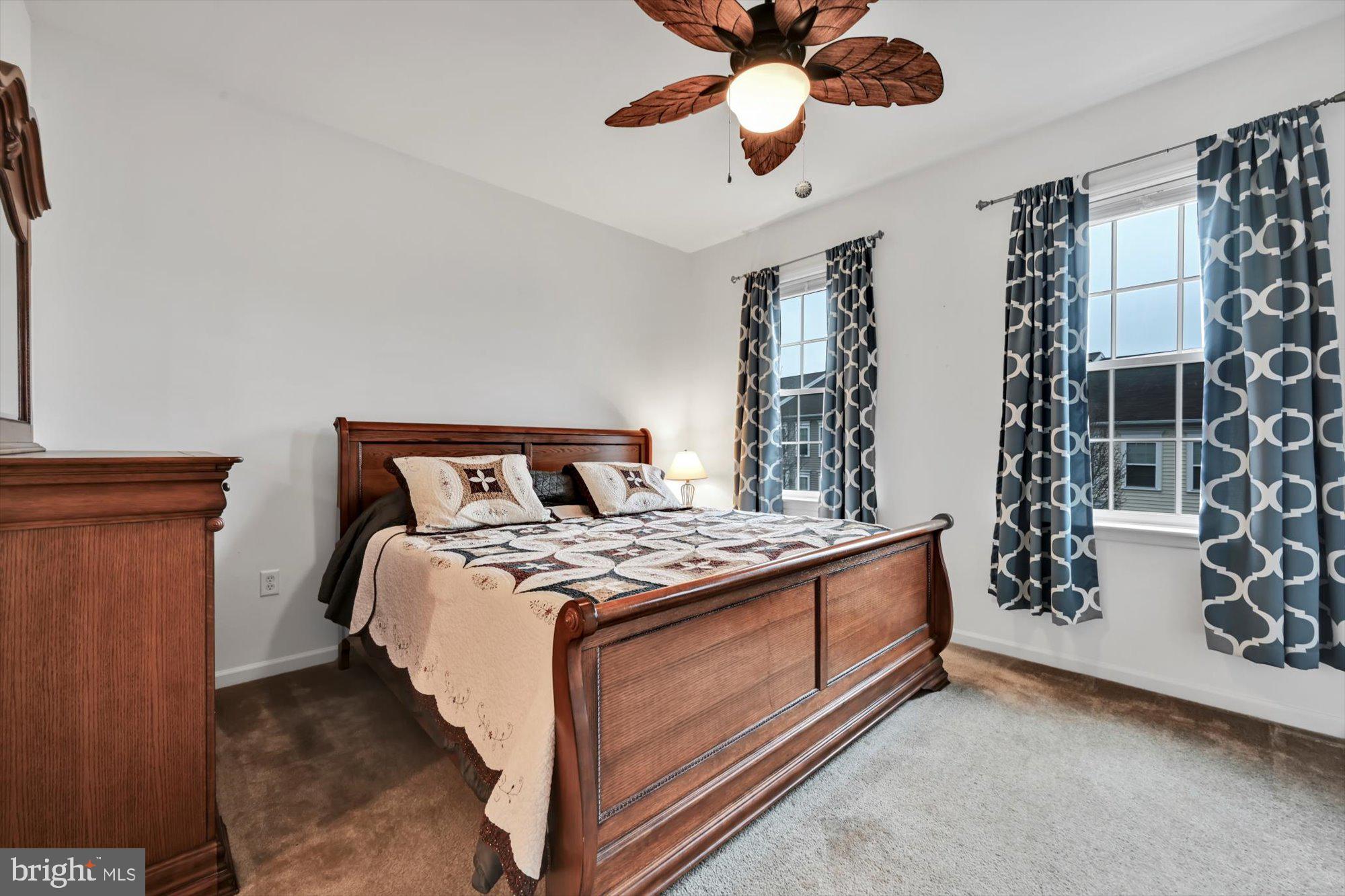 FLORIN HILL - Residential