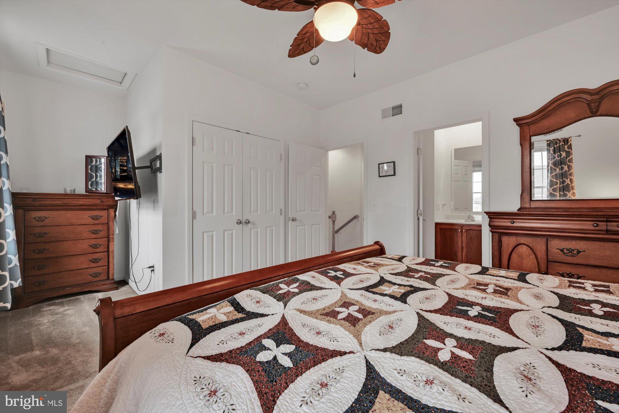 FLORIN HILL - Residential