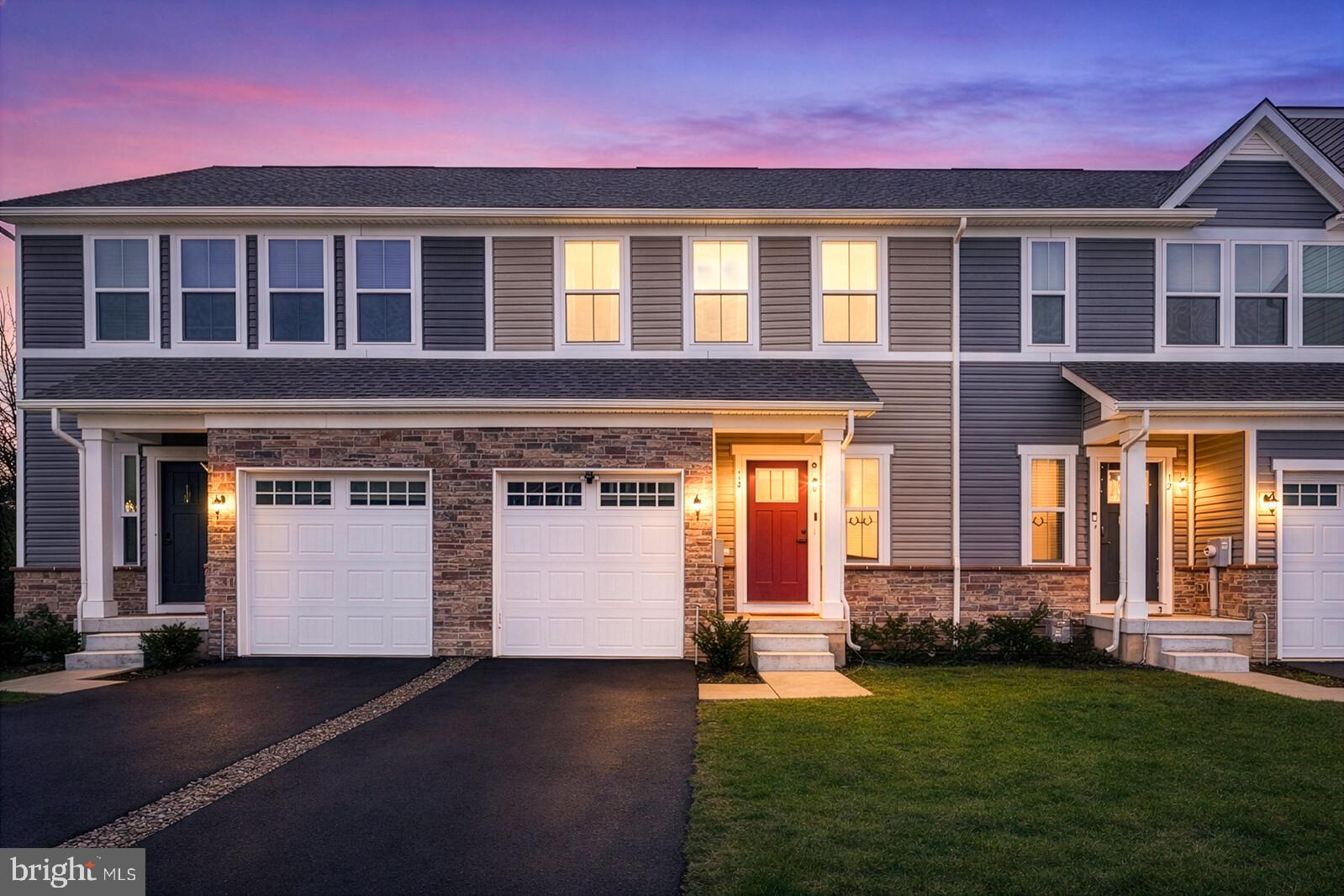 14 PRATT LANE