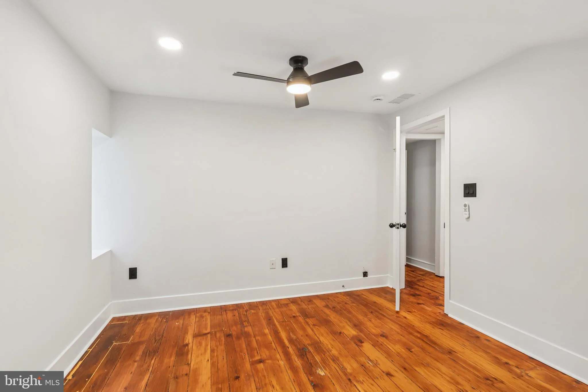 Philadelphia, Pennsylvania 19119, United States, 3 Bedrooms Bedrooms, ,2 BathroomsBathrooms,Residential,Active,160833