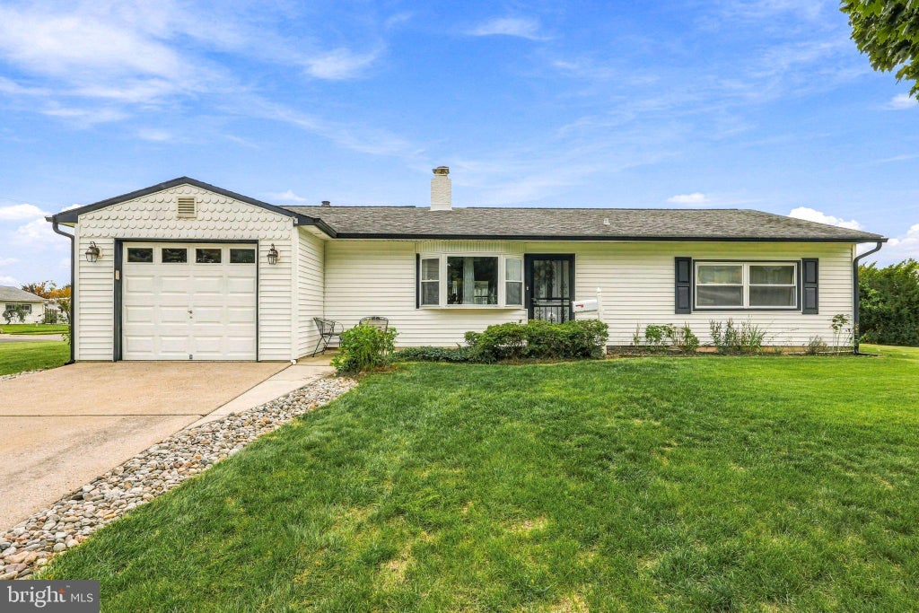 Photo of 36 Sunset Lane, LEVITTOWN, PA 19055 (MLS # PABU2131650)
