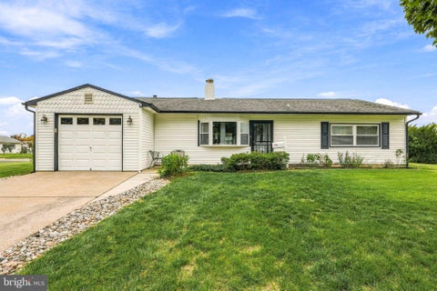 Photo of 36 Sunset Lane, LEVITTOWN, PA 19055 (MLS # PABU2131650)