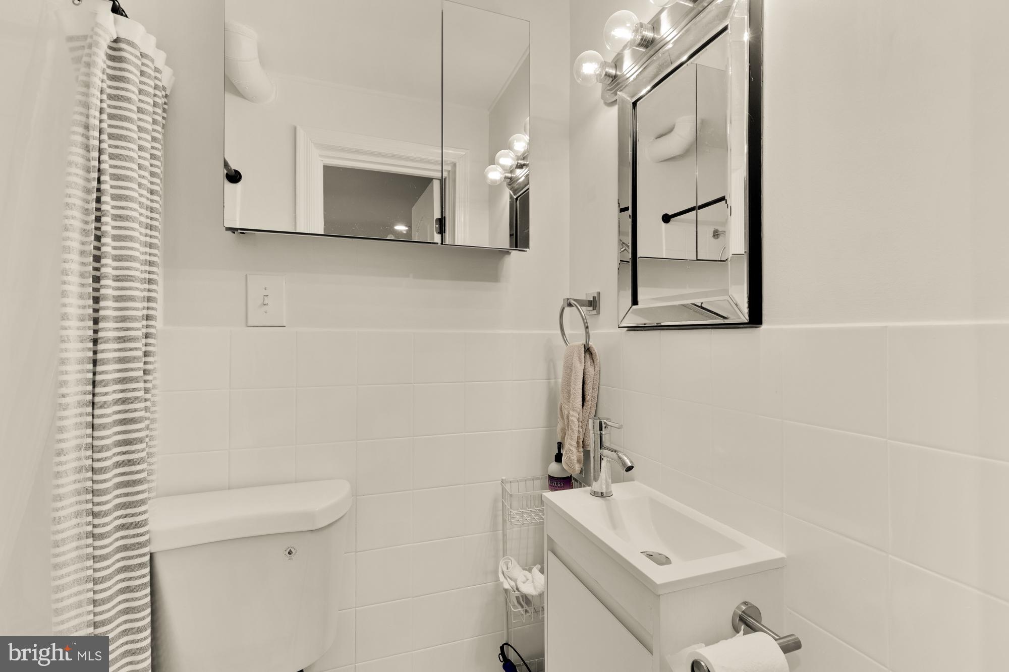 RESTON - Residential