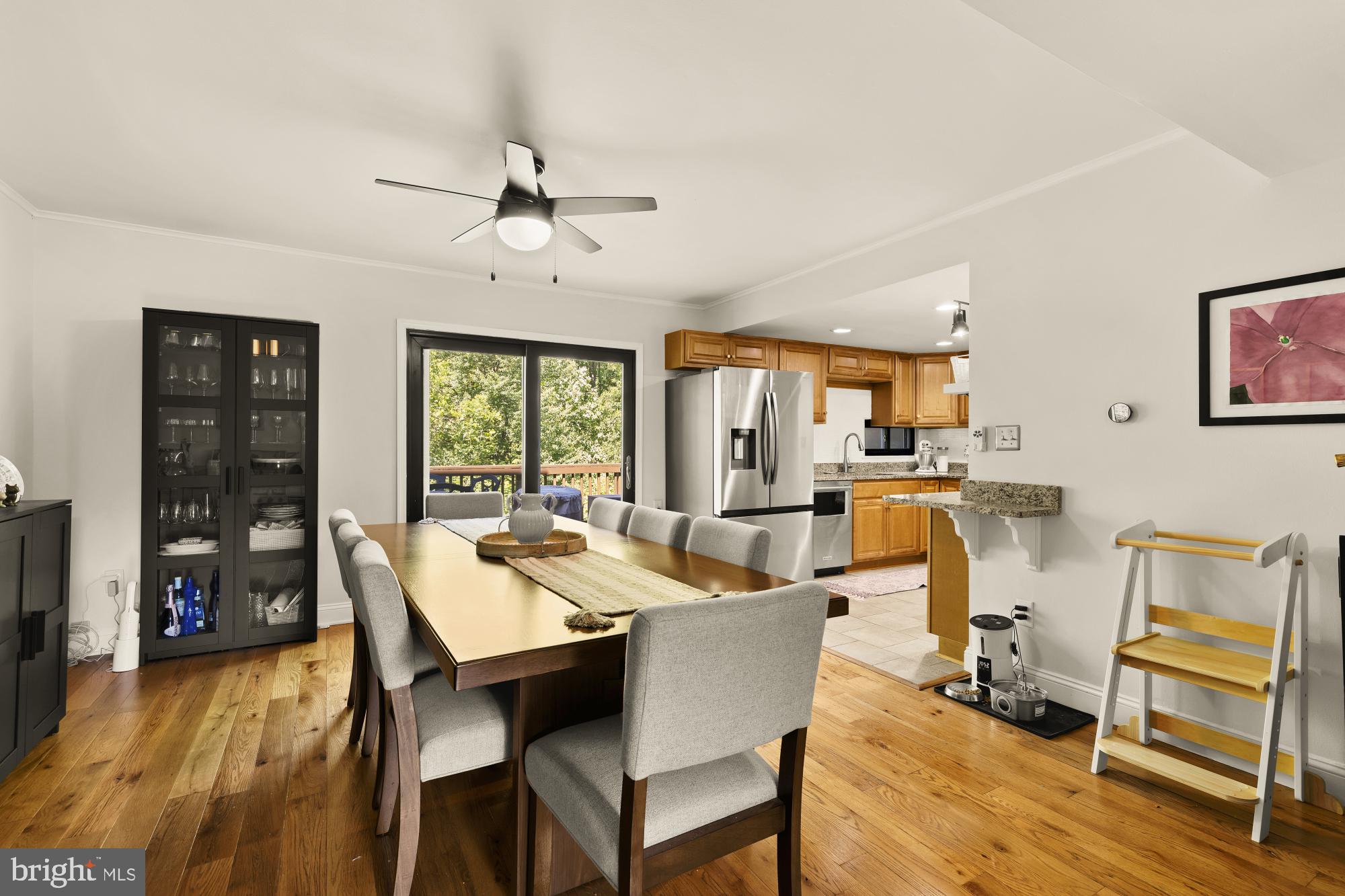 RESTON - Residential