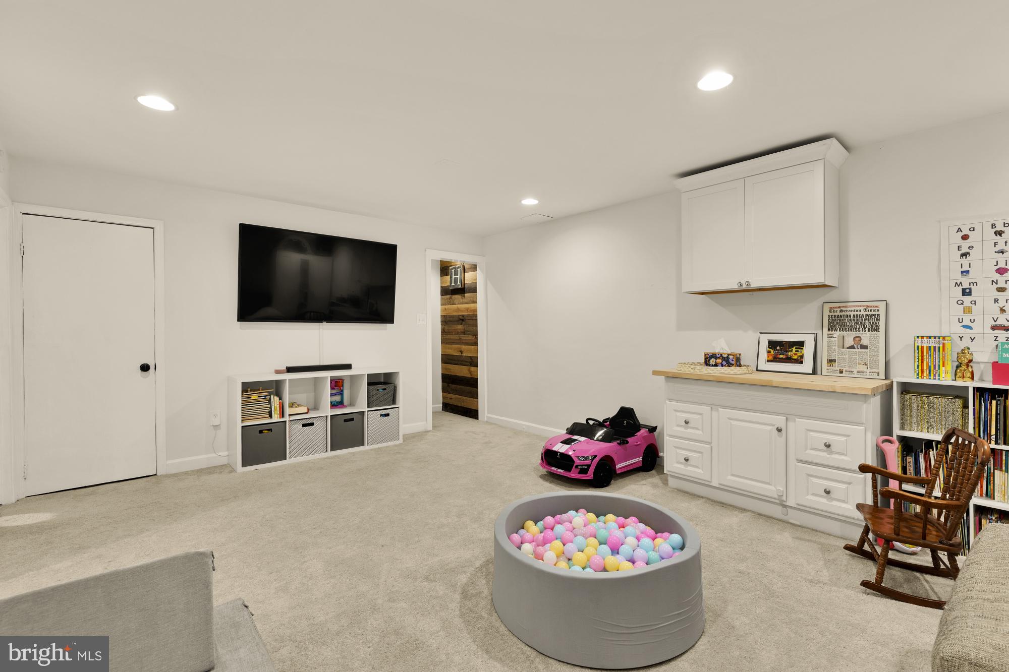 RESTON - Residential