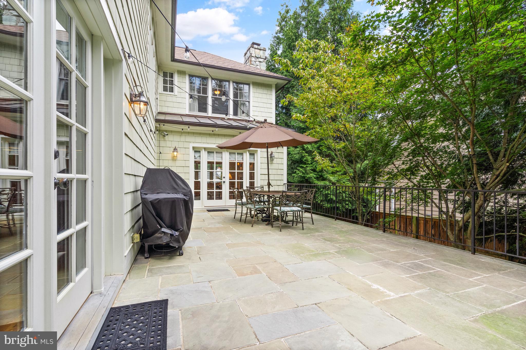 GLEN MAR PARK - Residential