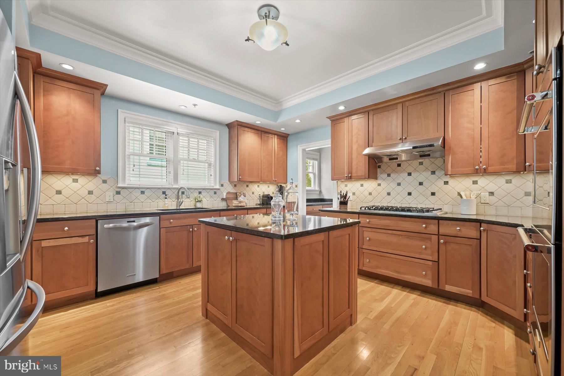 GLEN MAR PARK - Residential