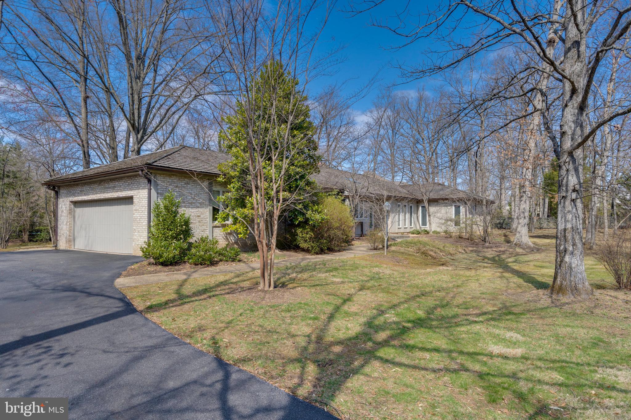 POTOMAC VILLAGE - Residential