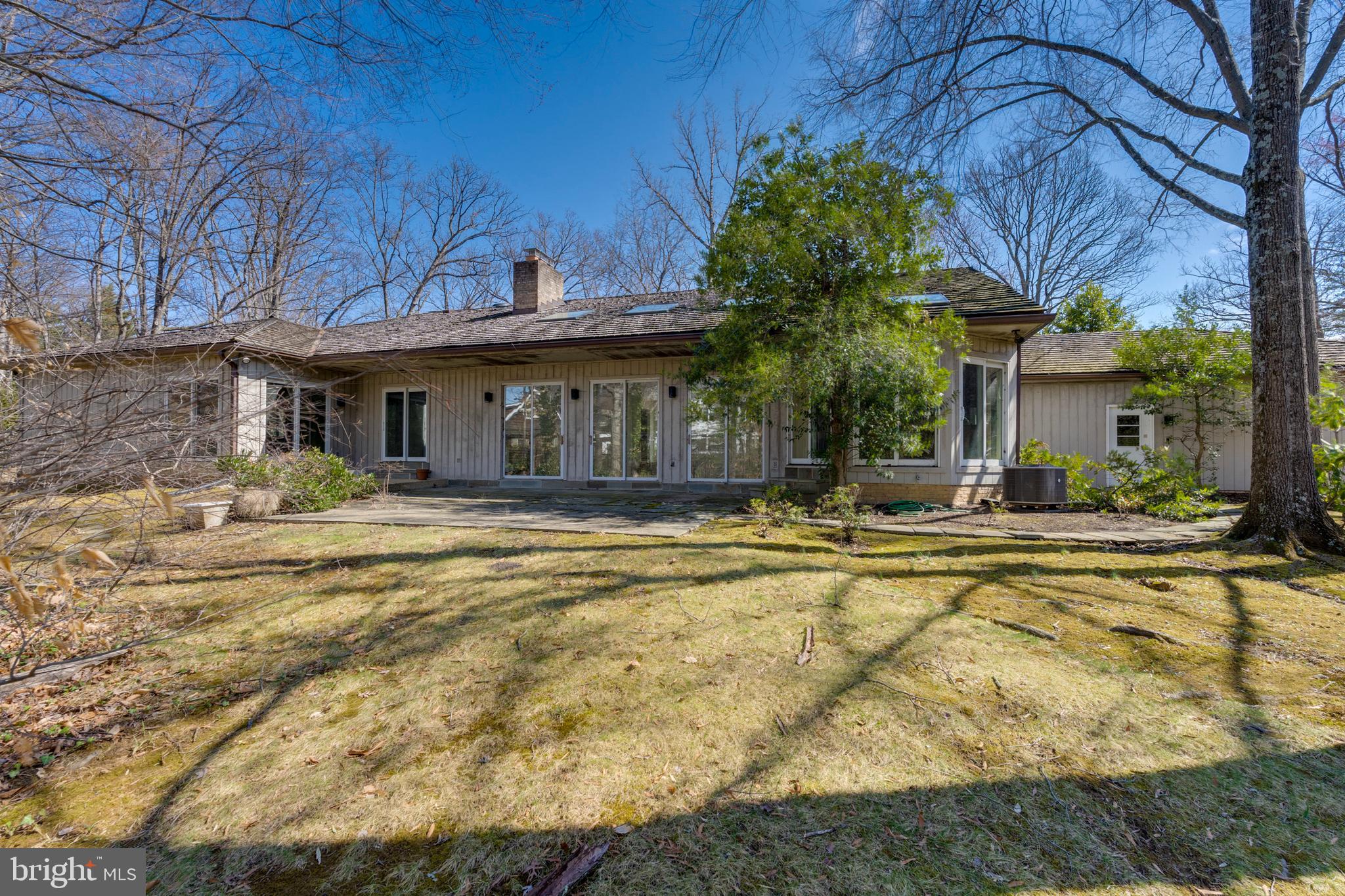 POTOMAC VILLAGE - Residential