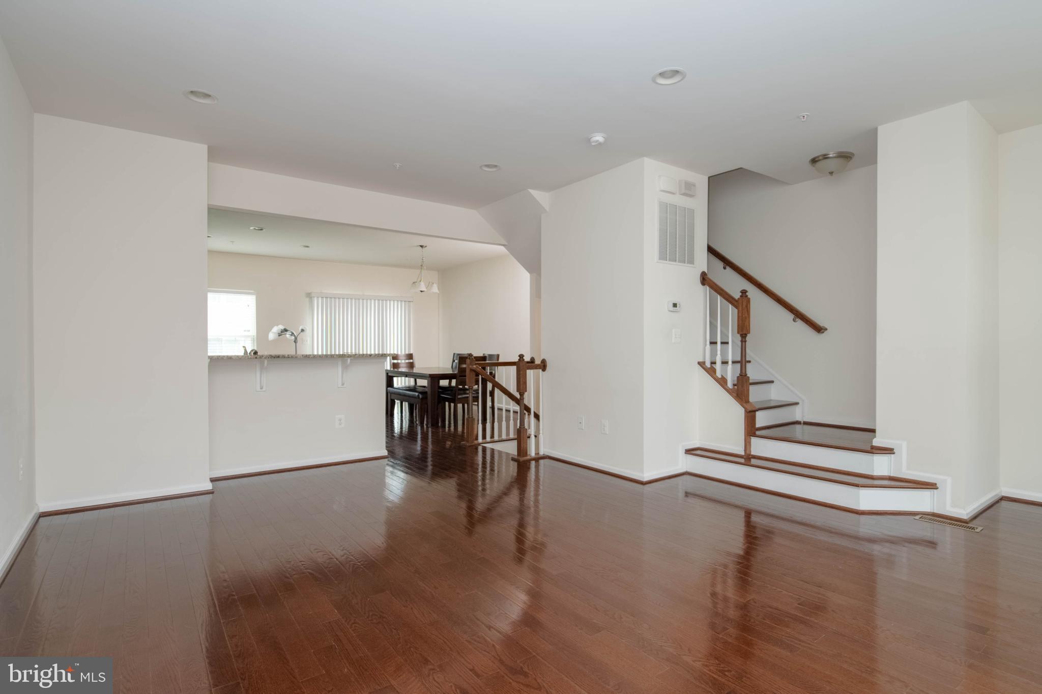 HOWARD SQUARE - Residential