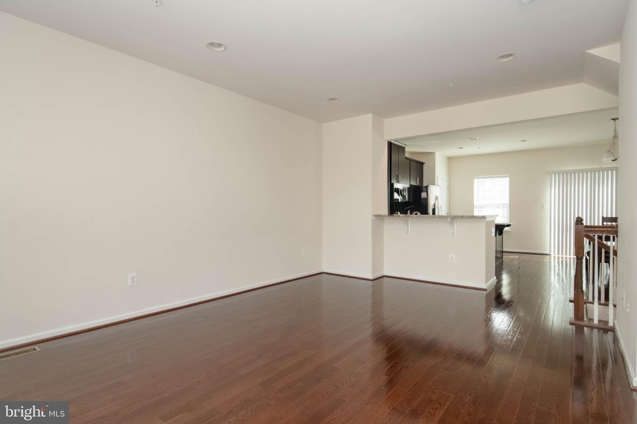 HOWARD SQUARE - Residential