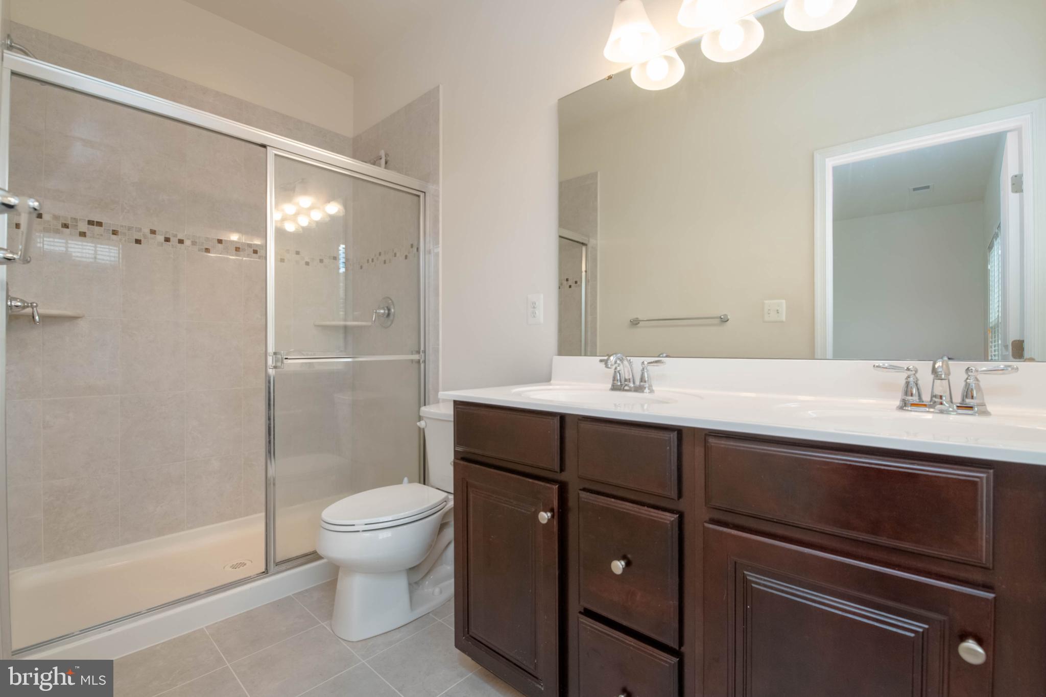 HOWARD SQUARE - Residential