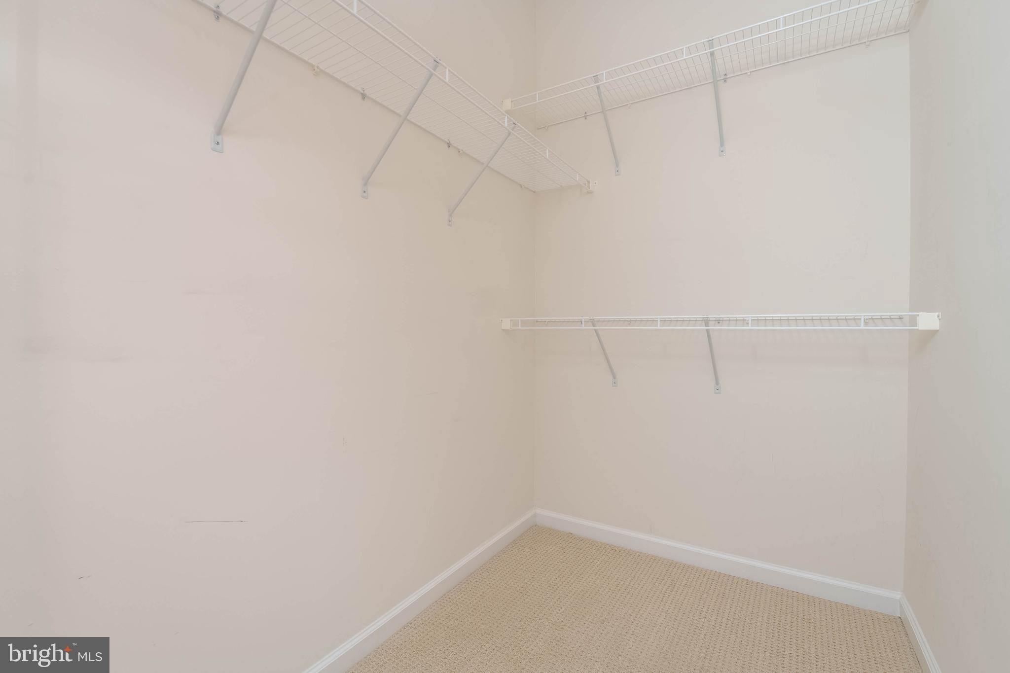 HOWARD SQUARE - Residential