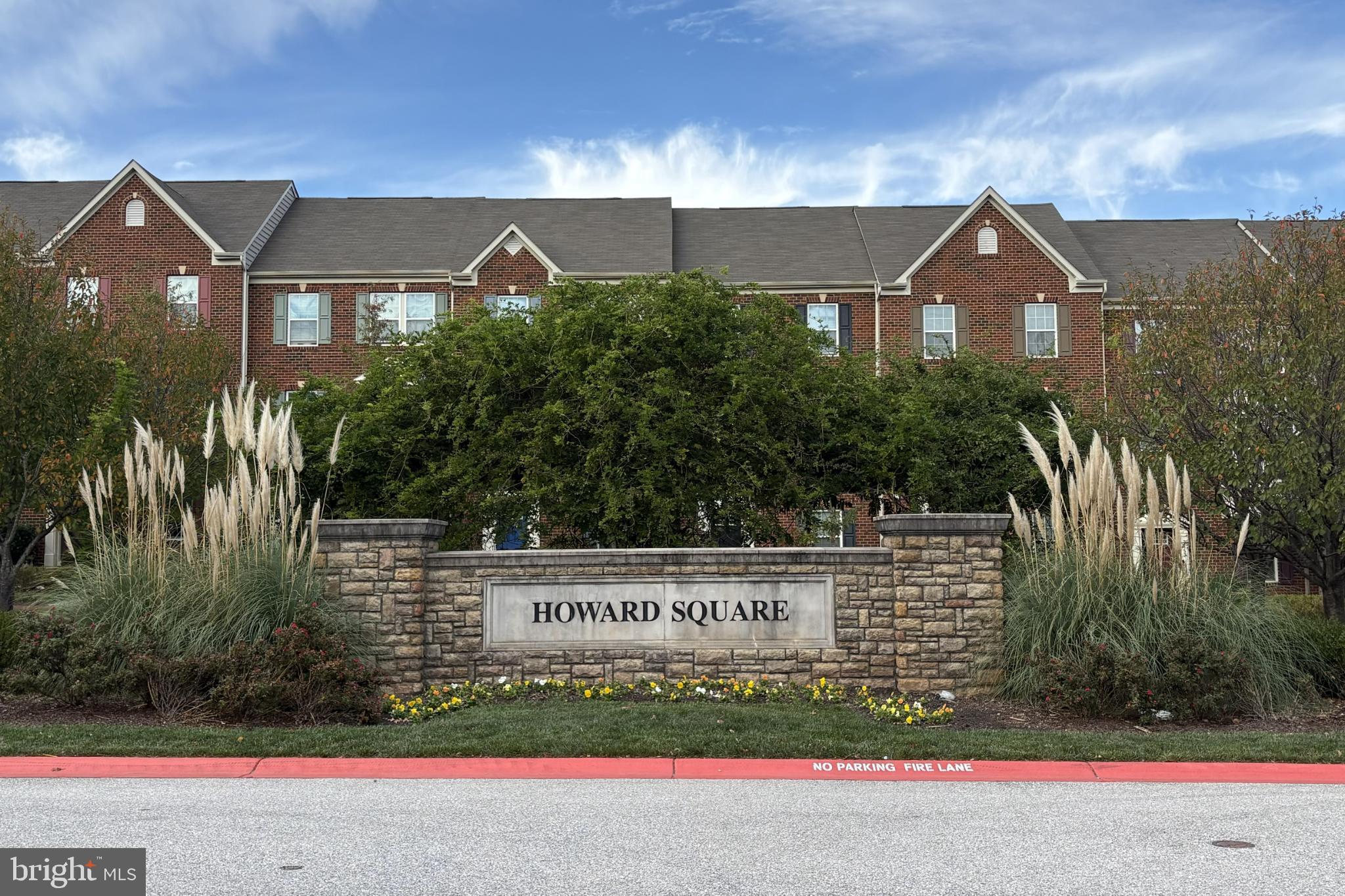 HOWARD SQUARE - Residential