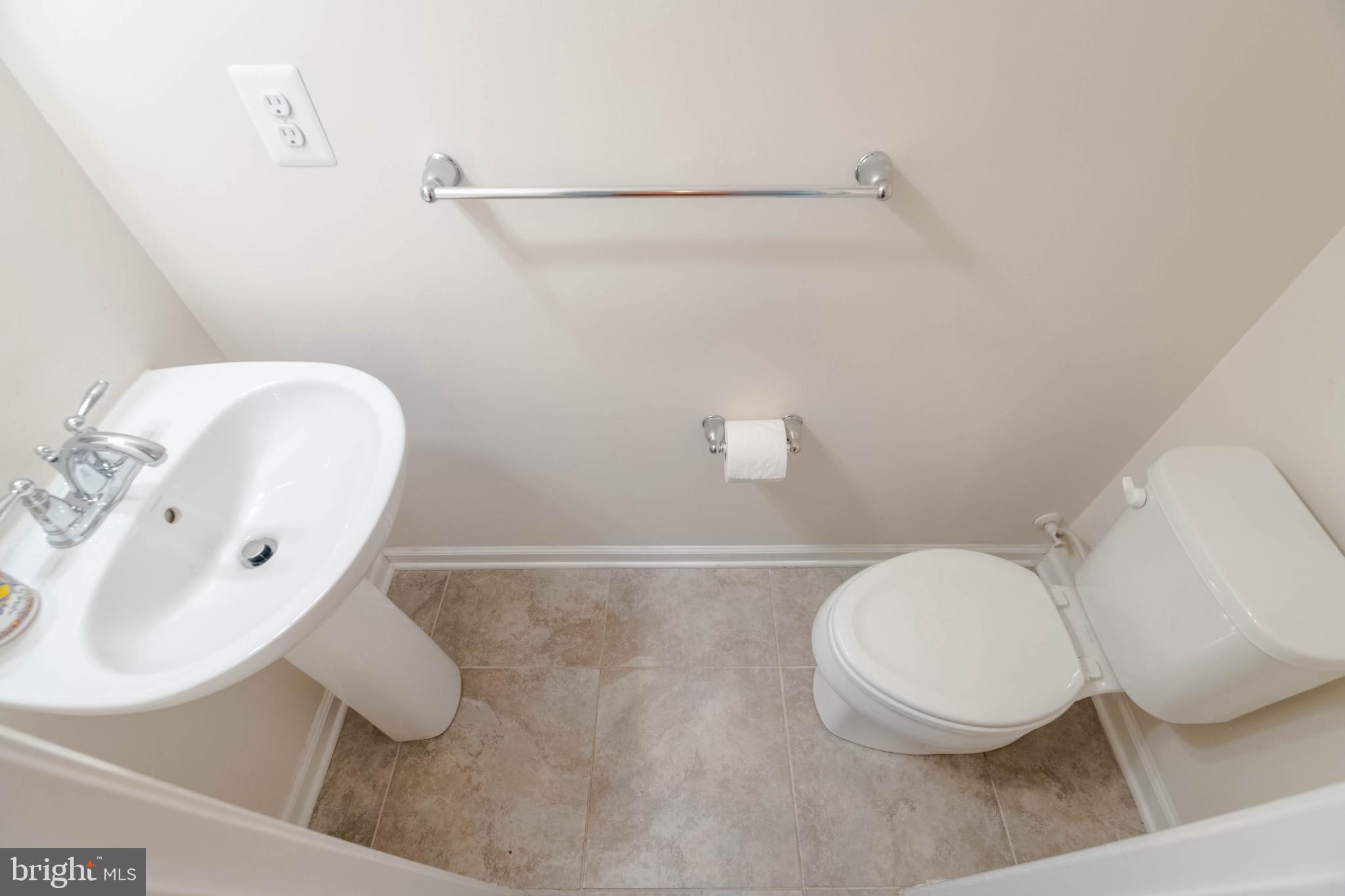 HOWARD SQUARE - Residential