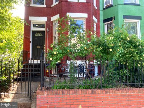 1526 1ST STREET NW WASHINGTON DC 20001