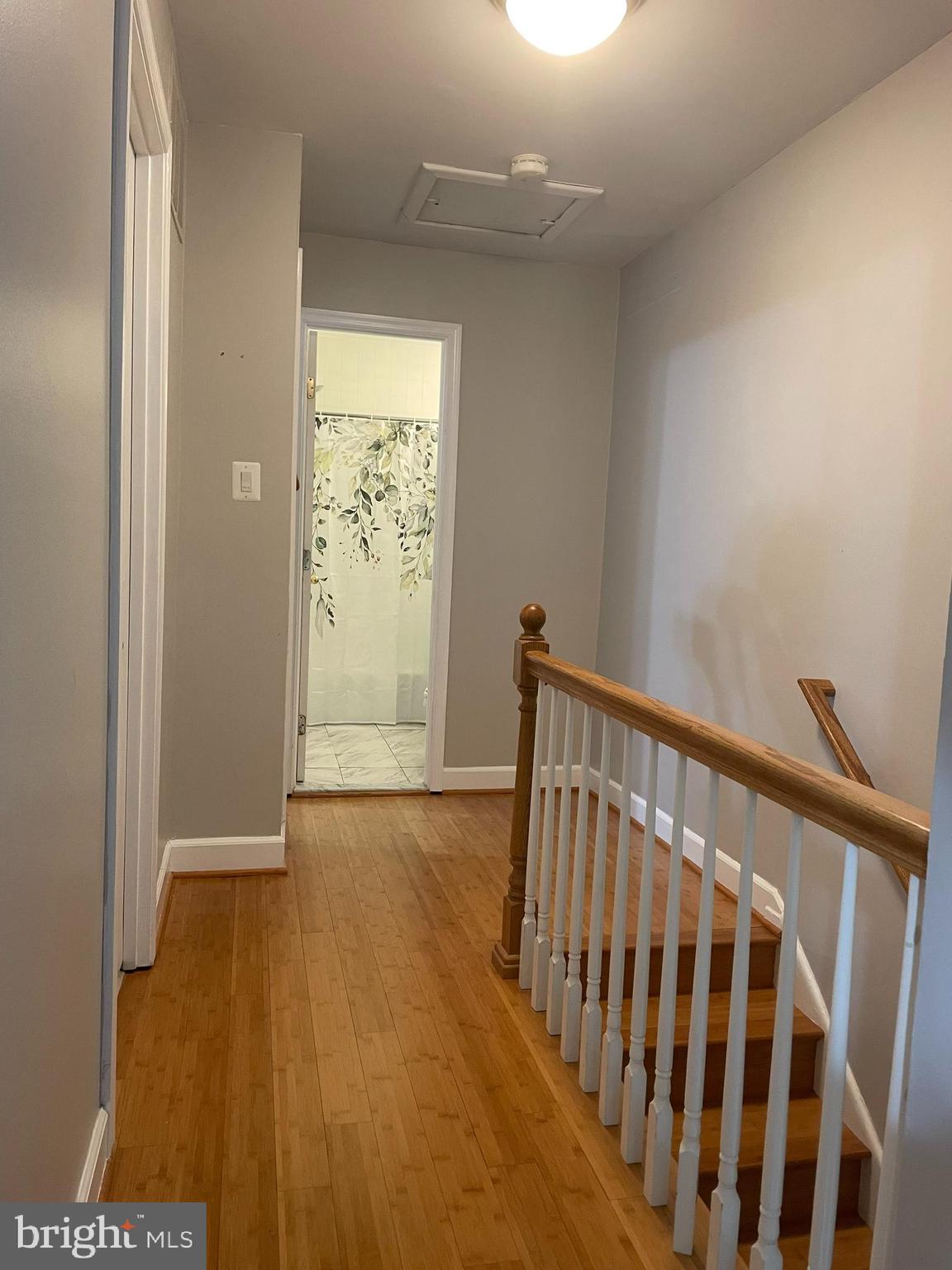 MOSBY WOODS TOWNHOUSE - Residential