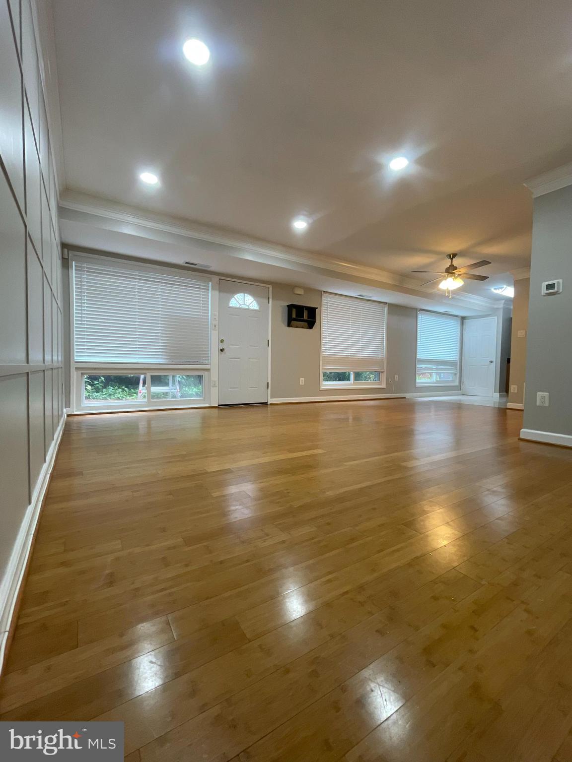 MOSBY WOODS TOWNHOUSE - Residential