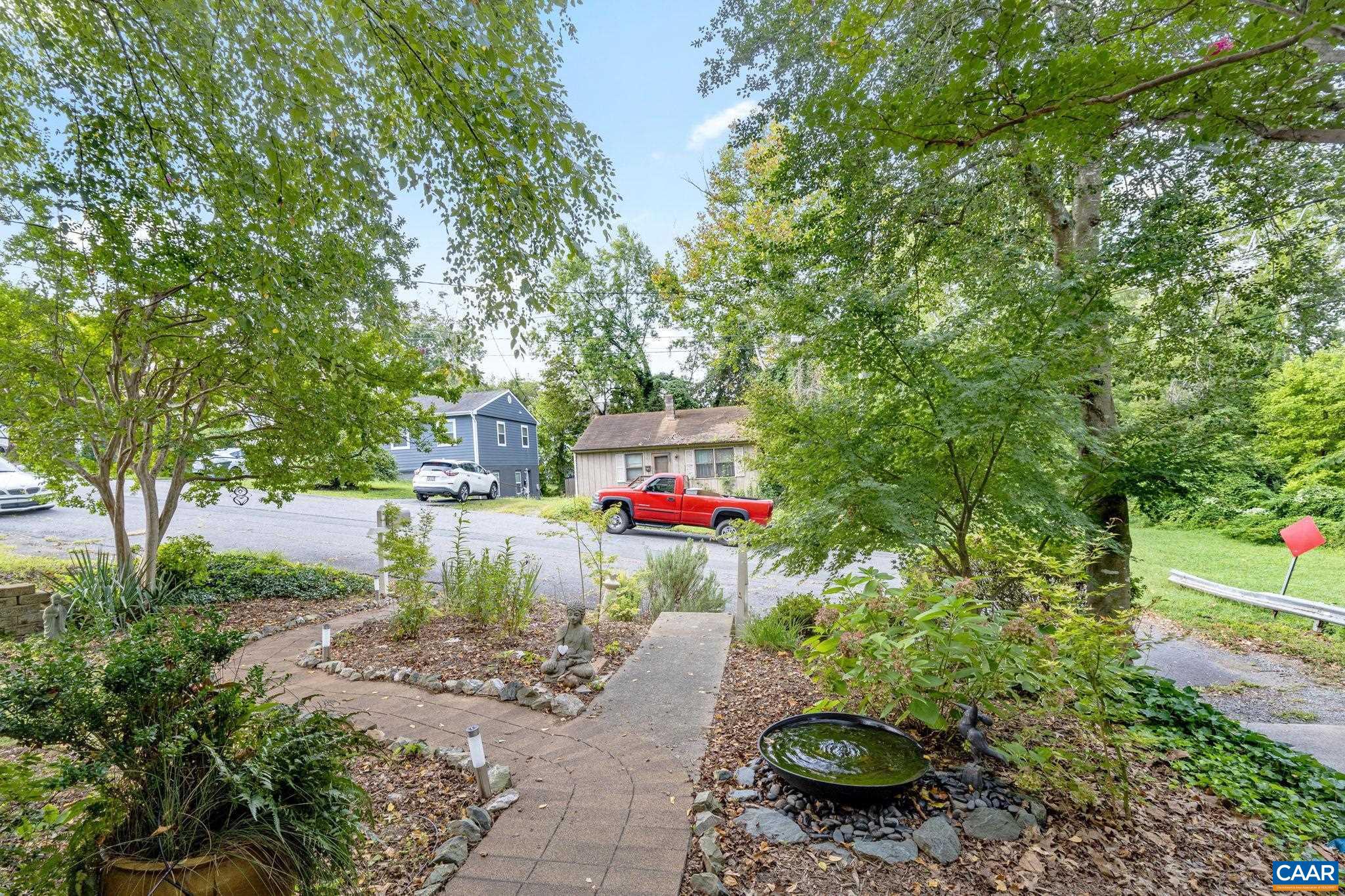 BELMONT - Residential