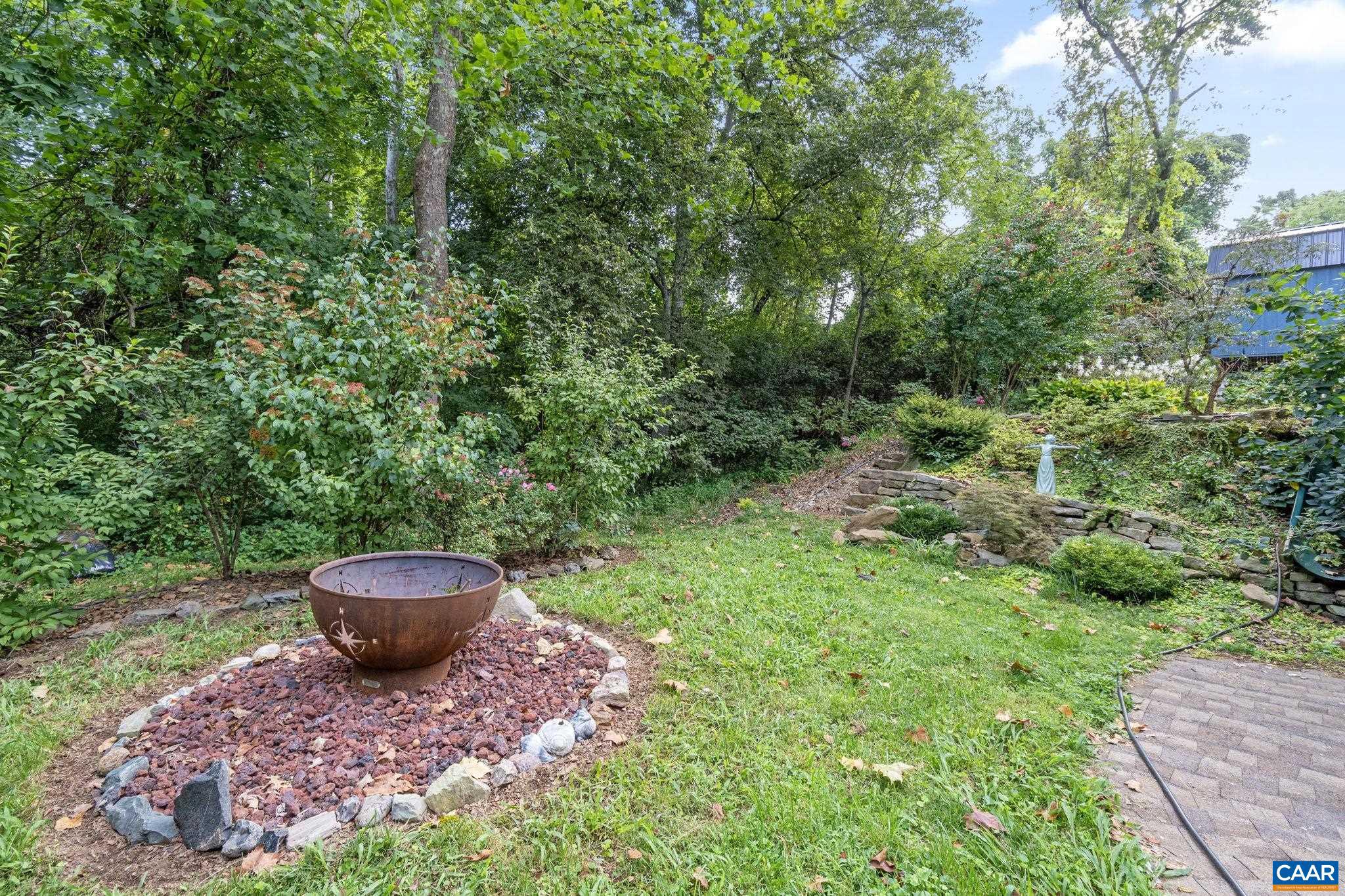 BELMONT - Residential