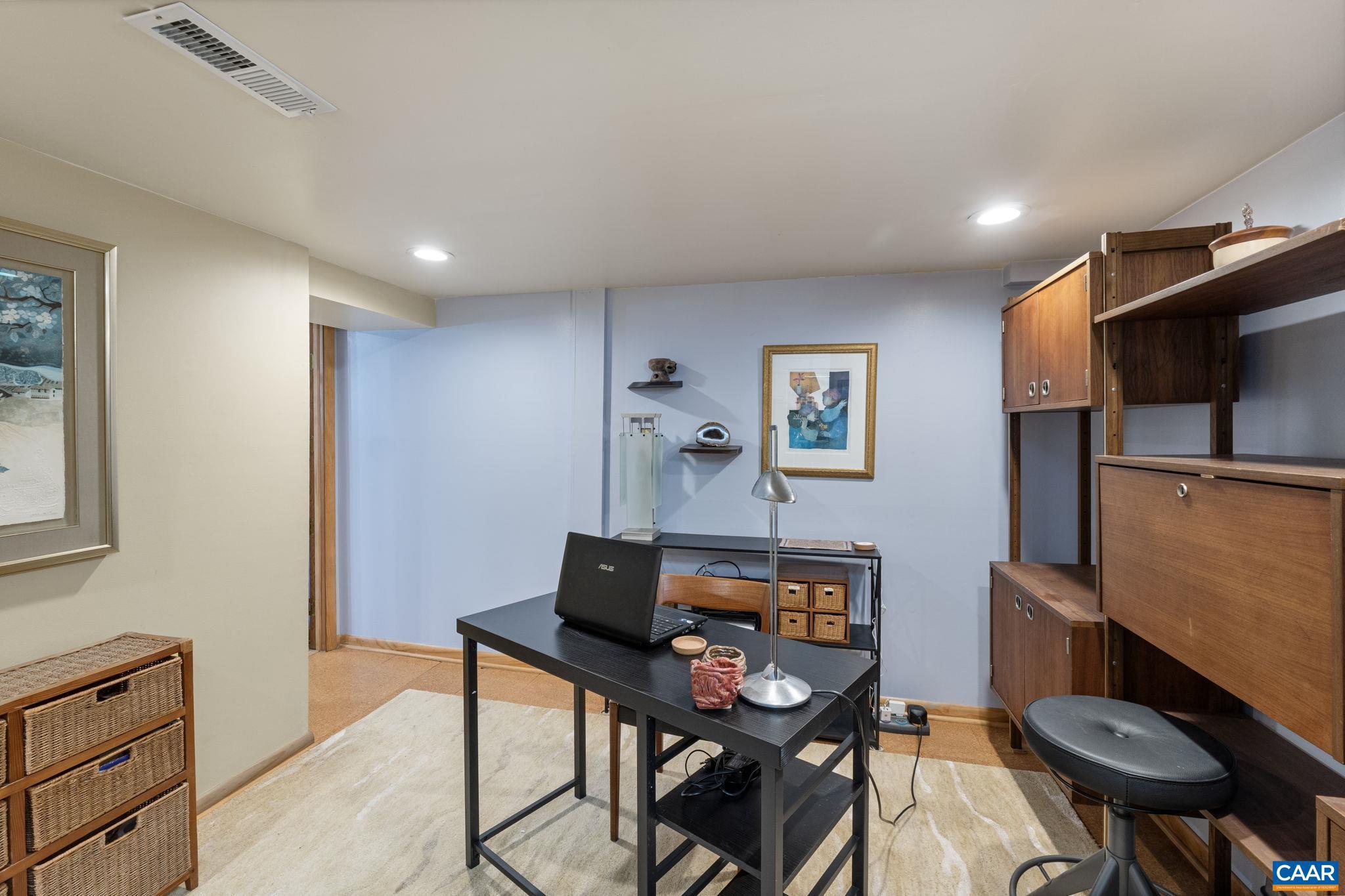 BELMONT - Residential