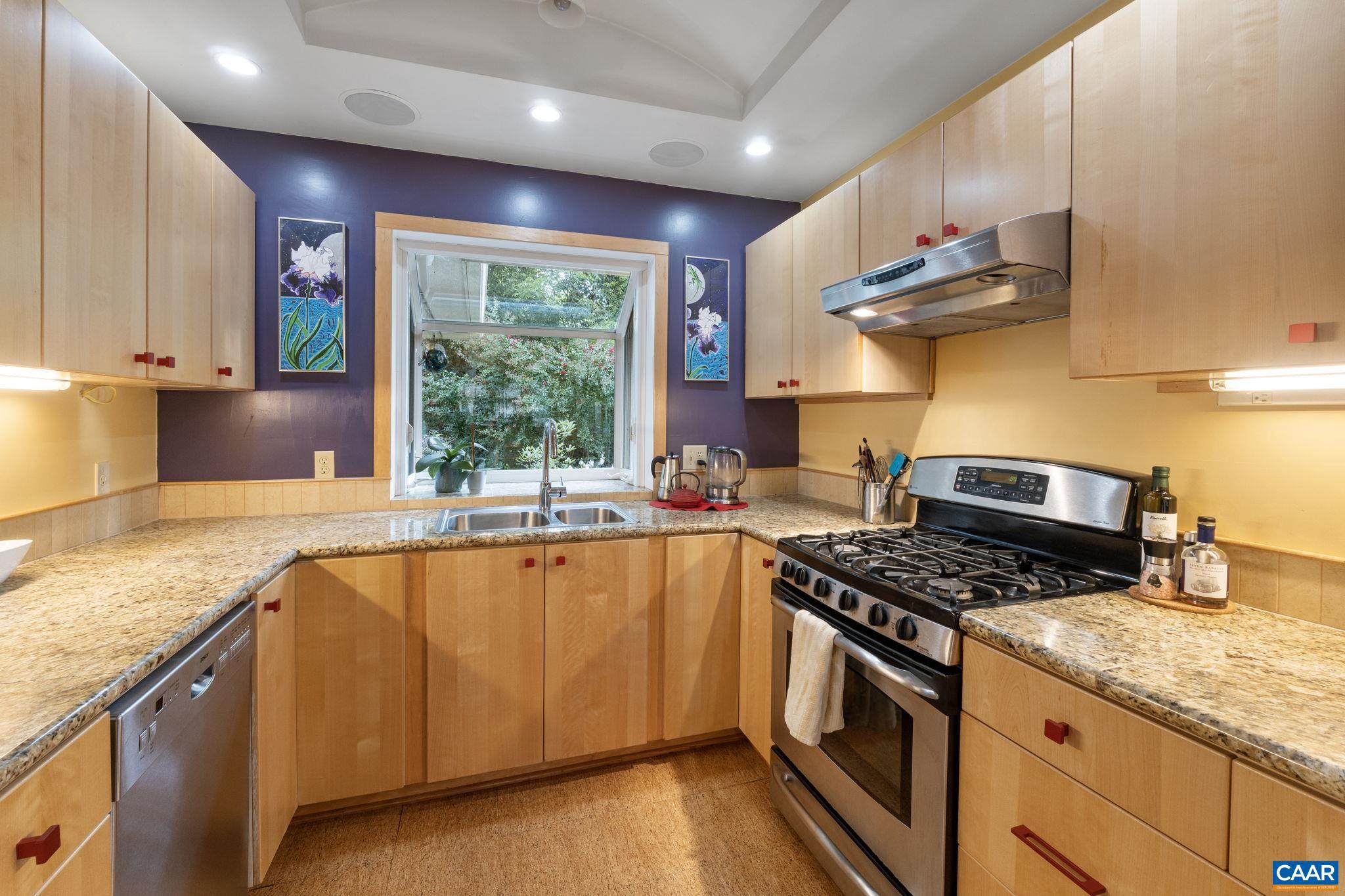 BELMONT - Residential