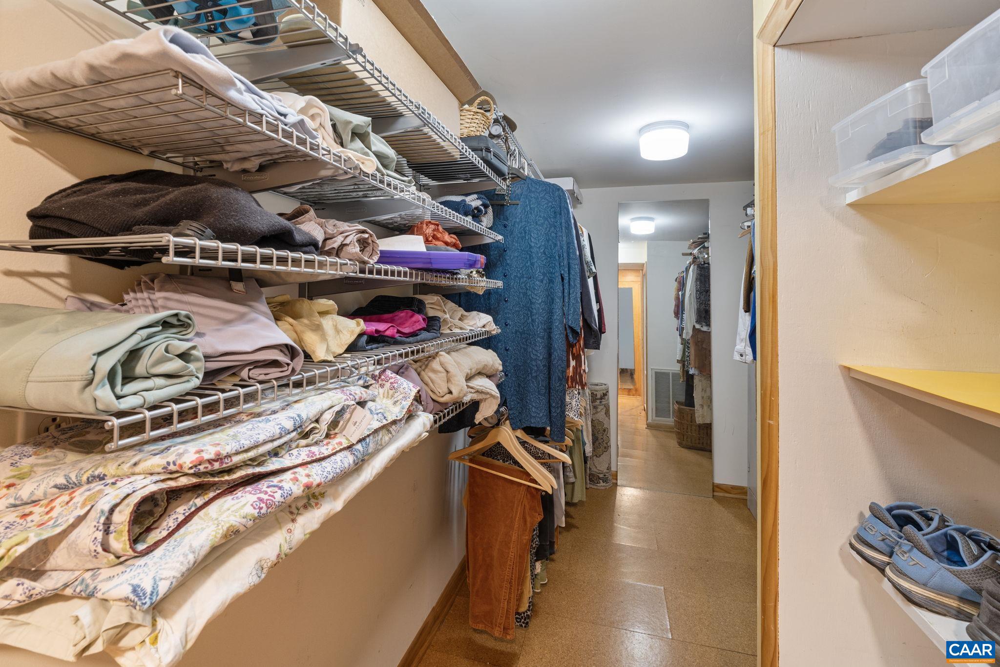 BELMONT - Residential