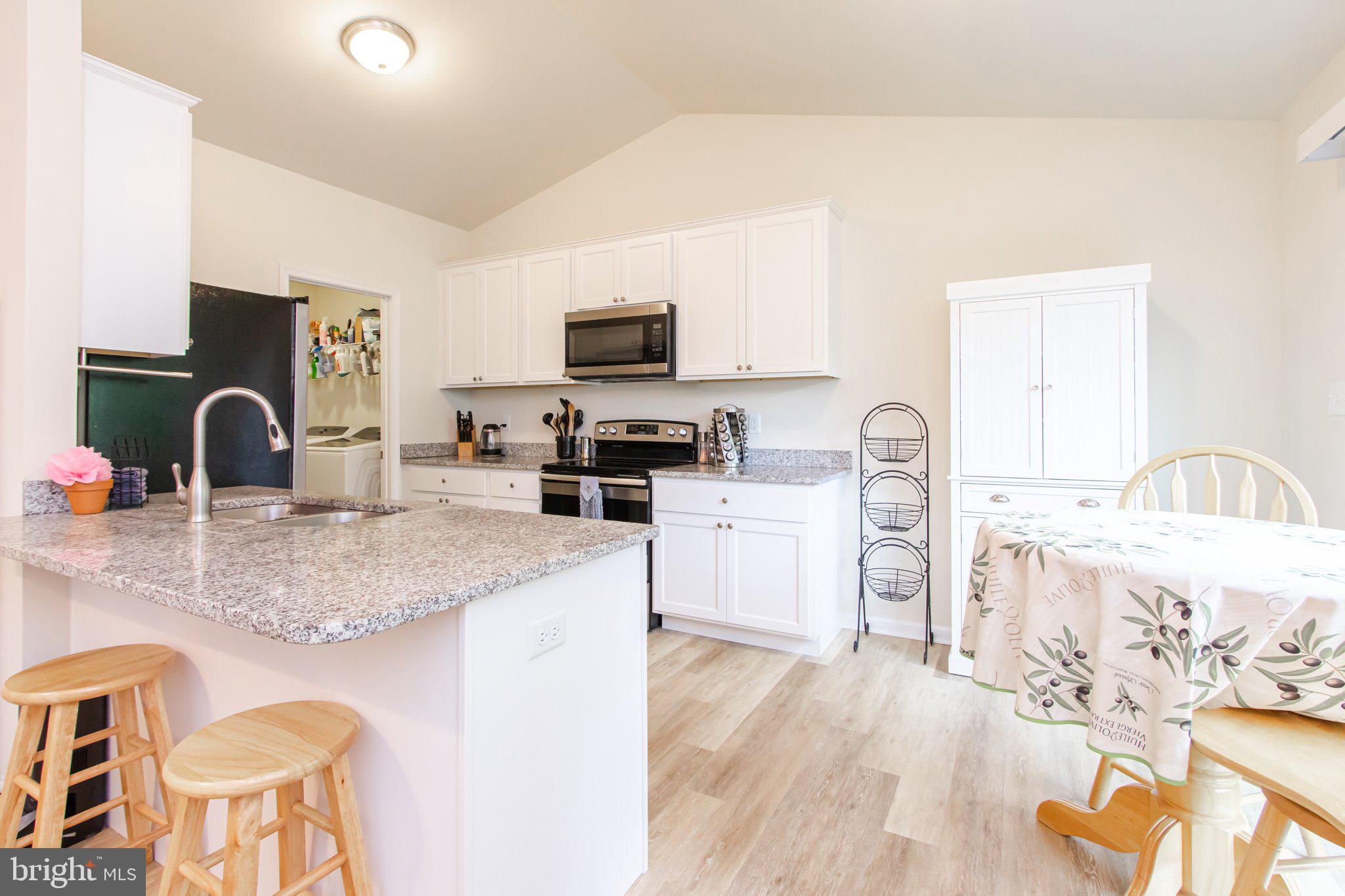 ASHLAND VILLAGE - Residential