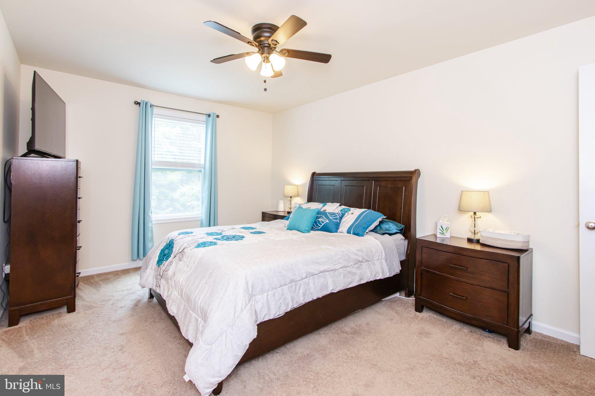 ASHLAND VILLAGE - Residential