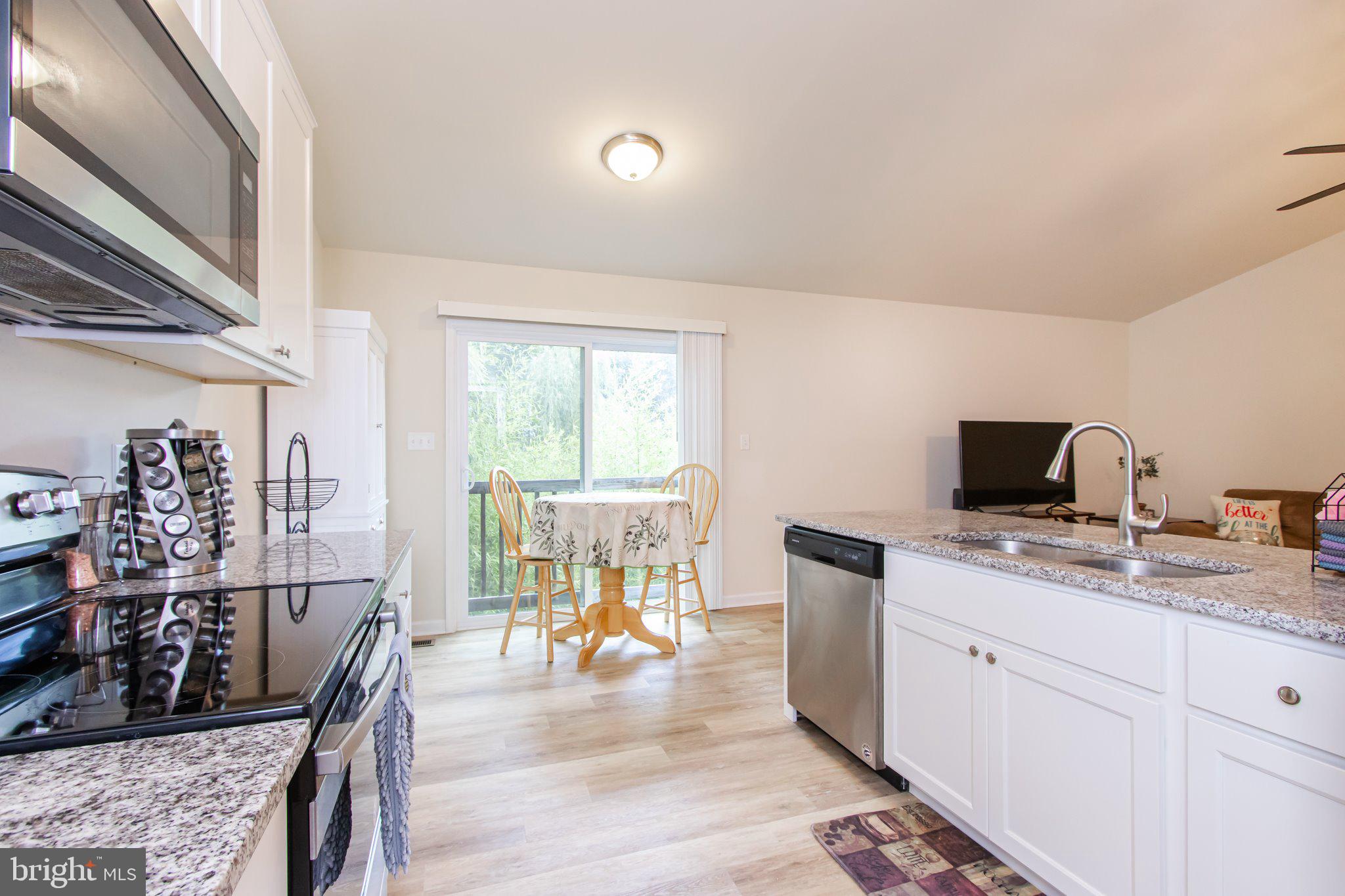 ASHLAND VILLAGE - Residential