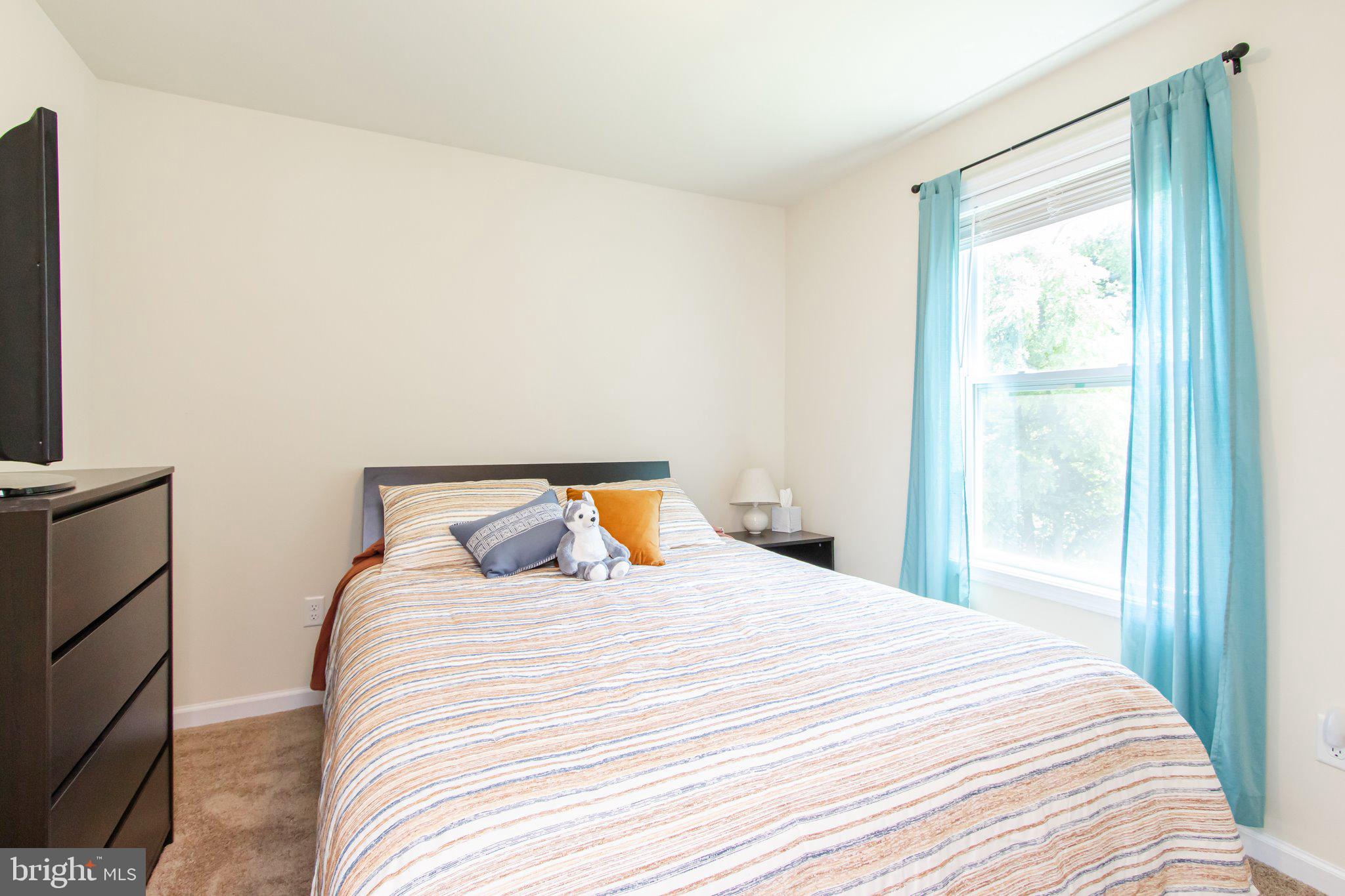 ASHLAND VILLAGE - Residential