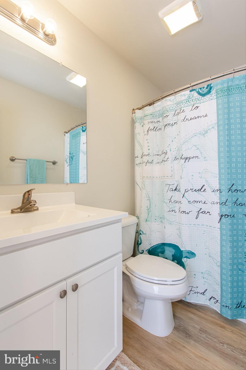 ASHLAND VILLAGE - Residential