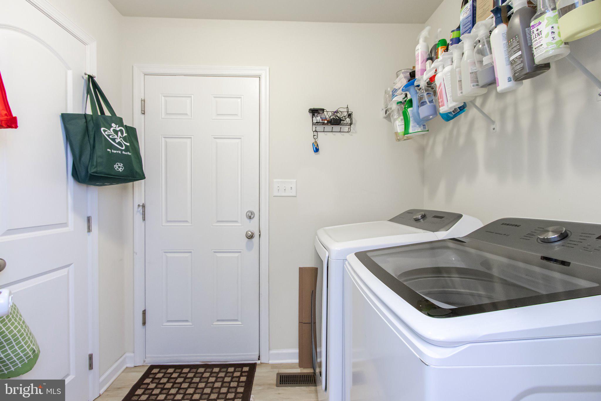 ASHLAND VILLAGE - Residential