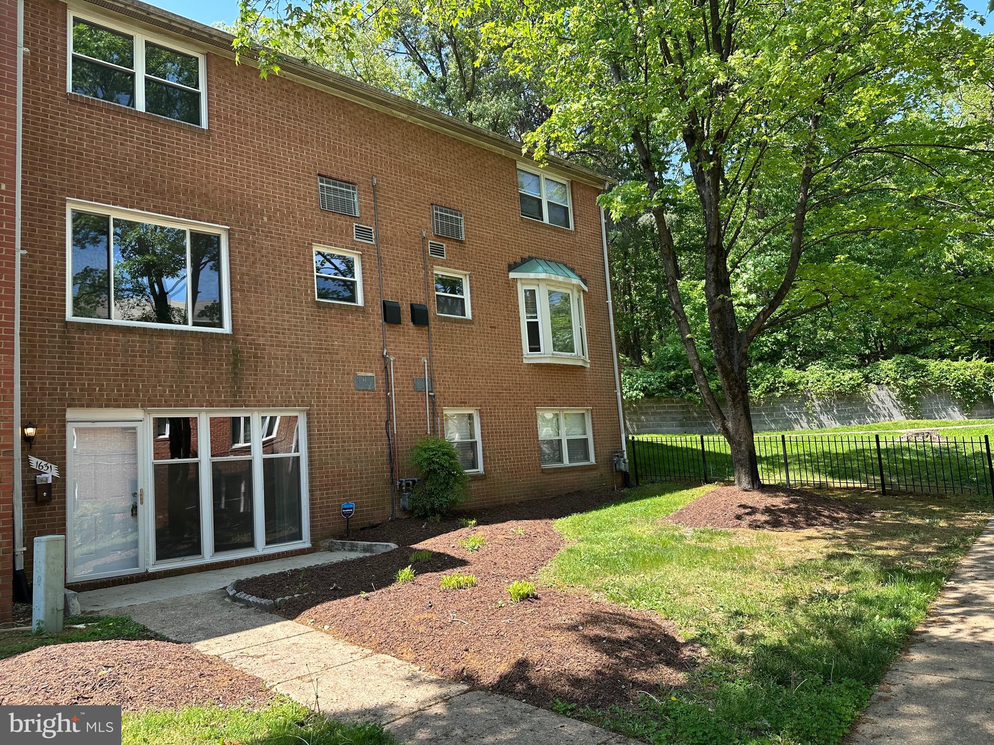 1631 ADDISON ROAD S 1631