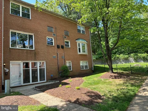 1631 Addison Road S Unit 1631, District Heights, MD MLS: MDPG2148526