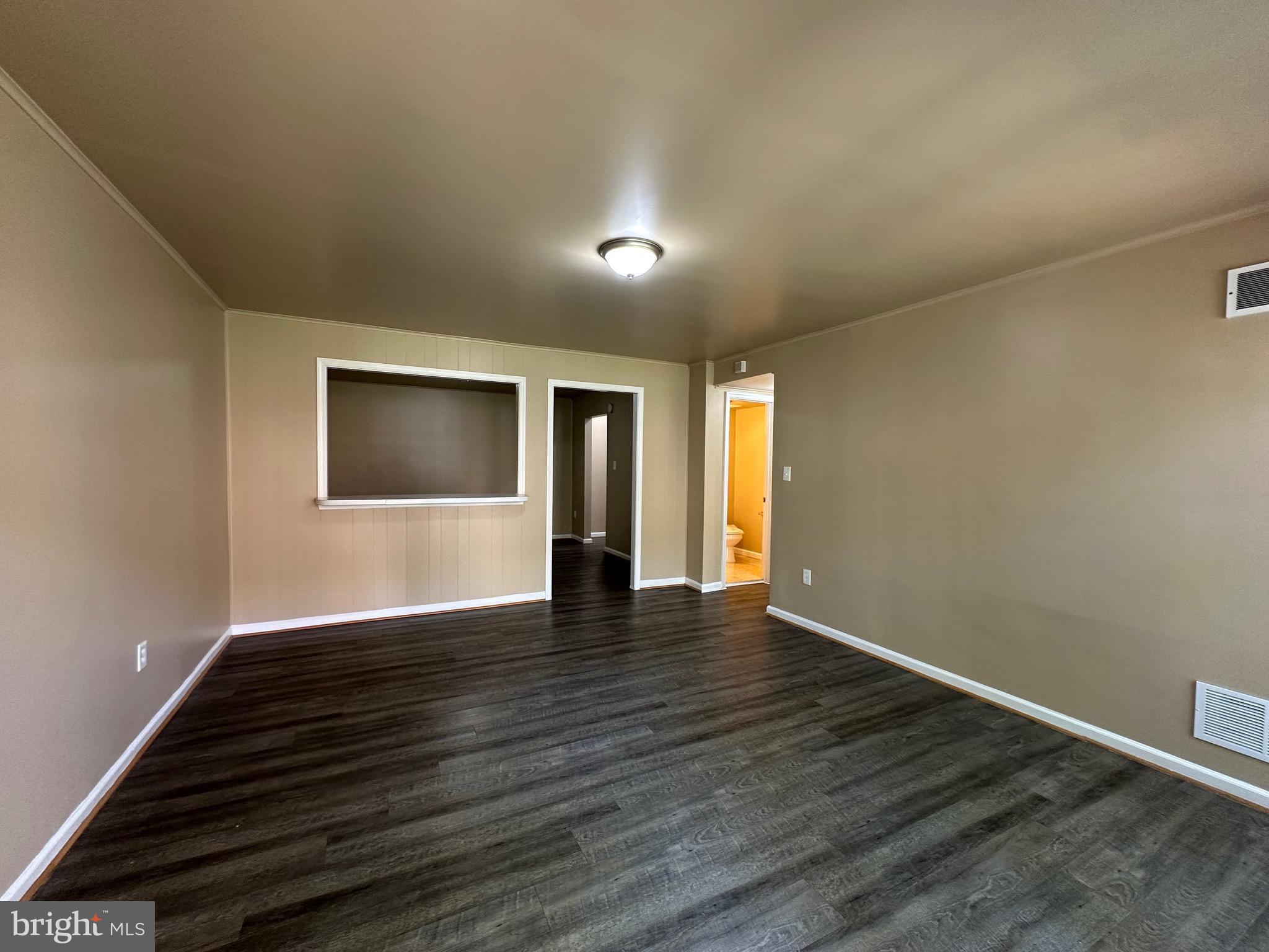 1631 ADDISON ROAD S 1631
