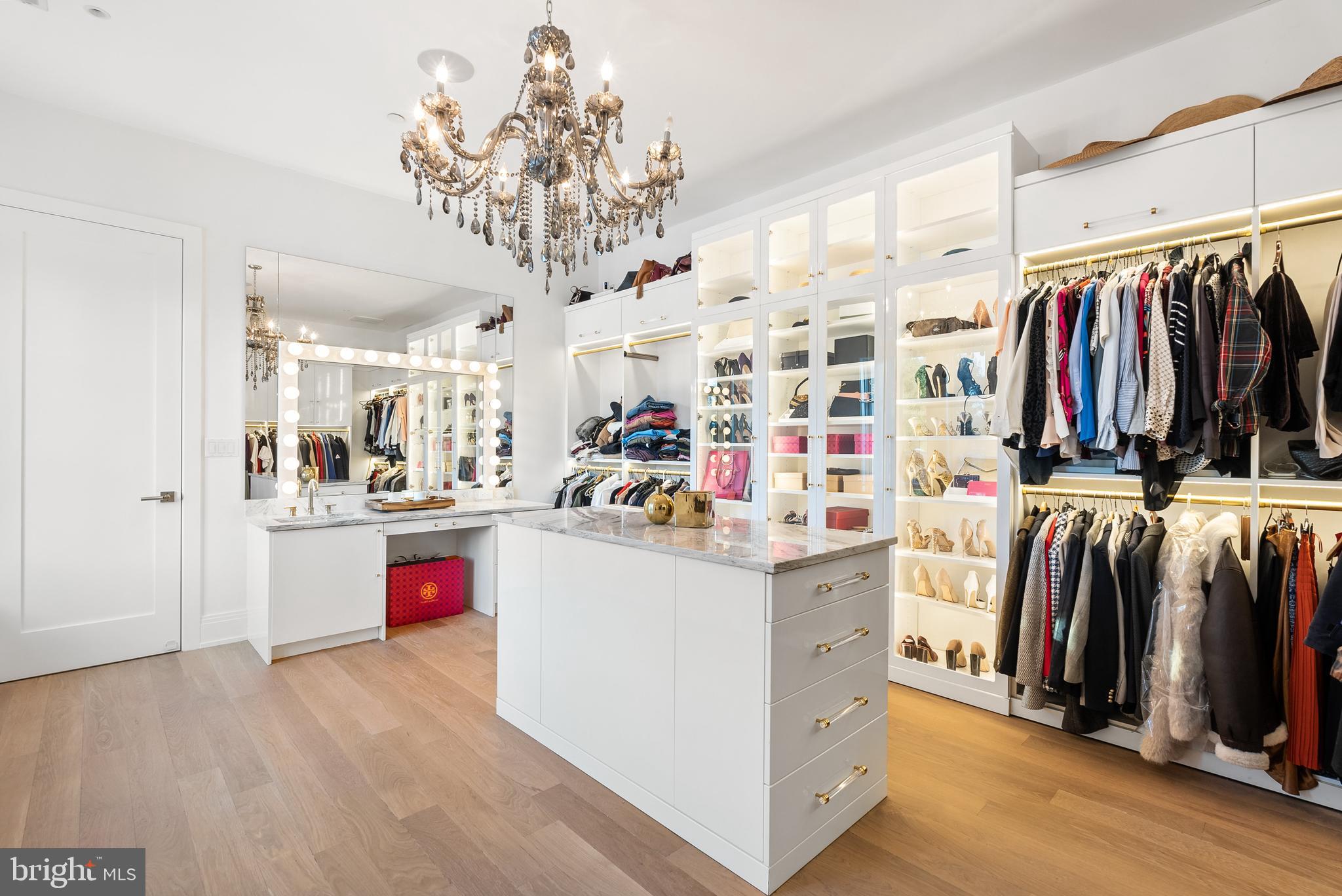 AVENEL - Residential