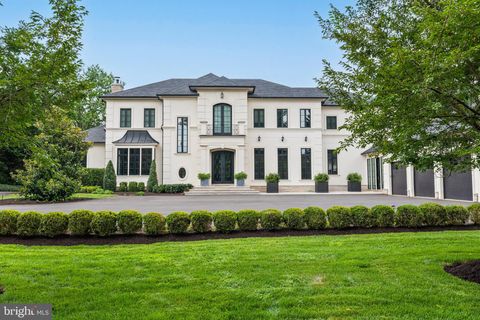 8913 HOLLY LEAF LANE BETHESDA MD 20817